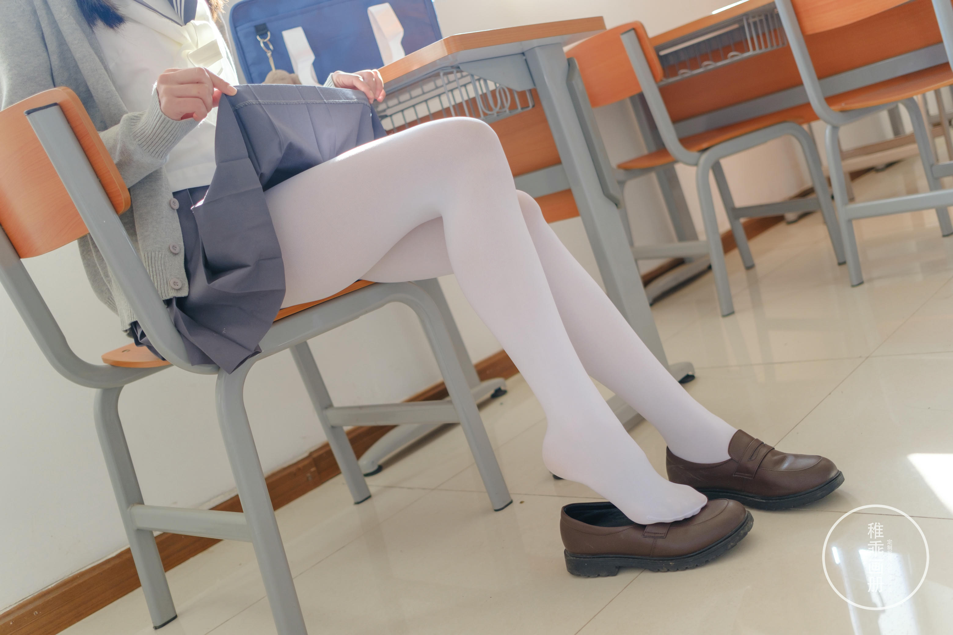 稚乖画册 NO.005 晴空03 双马尾jk [71P1V-0.99GB]_第3集