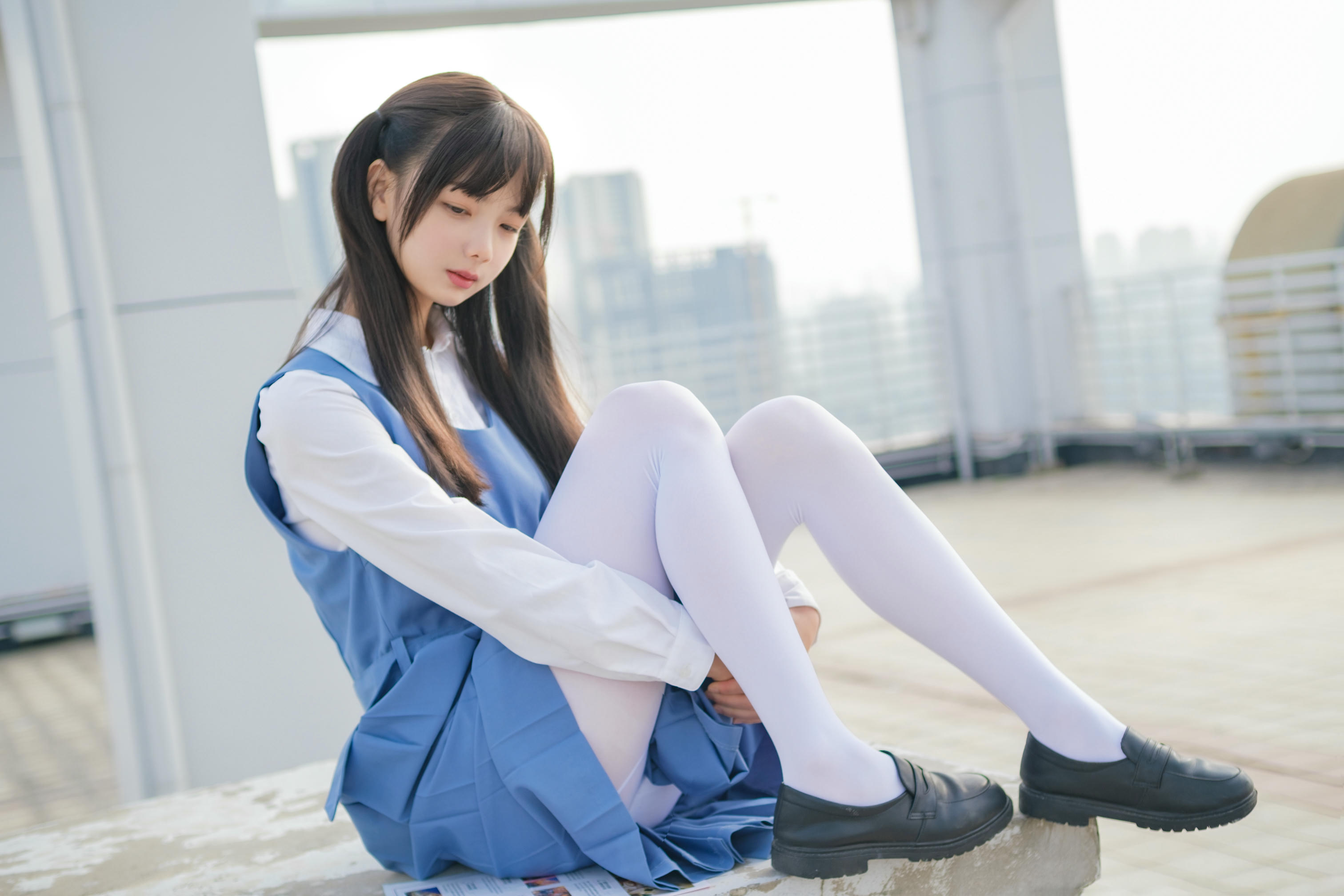 稚乖画册 NO.013 夜夜 天台真空80D白丝 [79P1V 1.10GB]_第1集