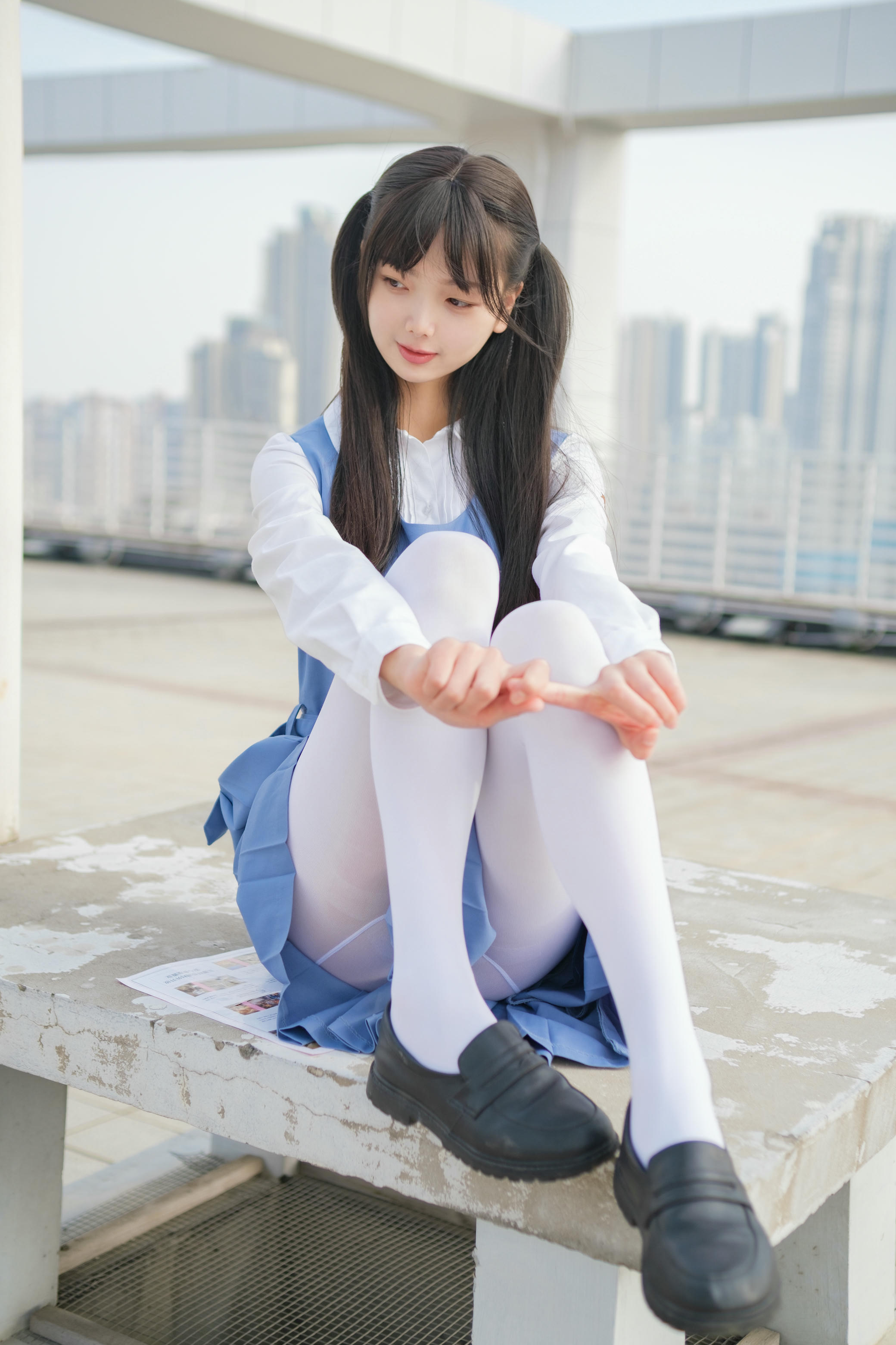 稚乖画册 NO.013 夜夜 天台真空80D白丝 [79P1V 1.10GB]_第1集