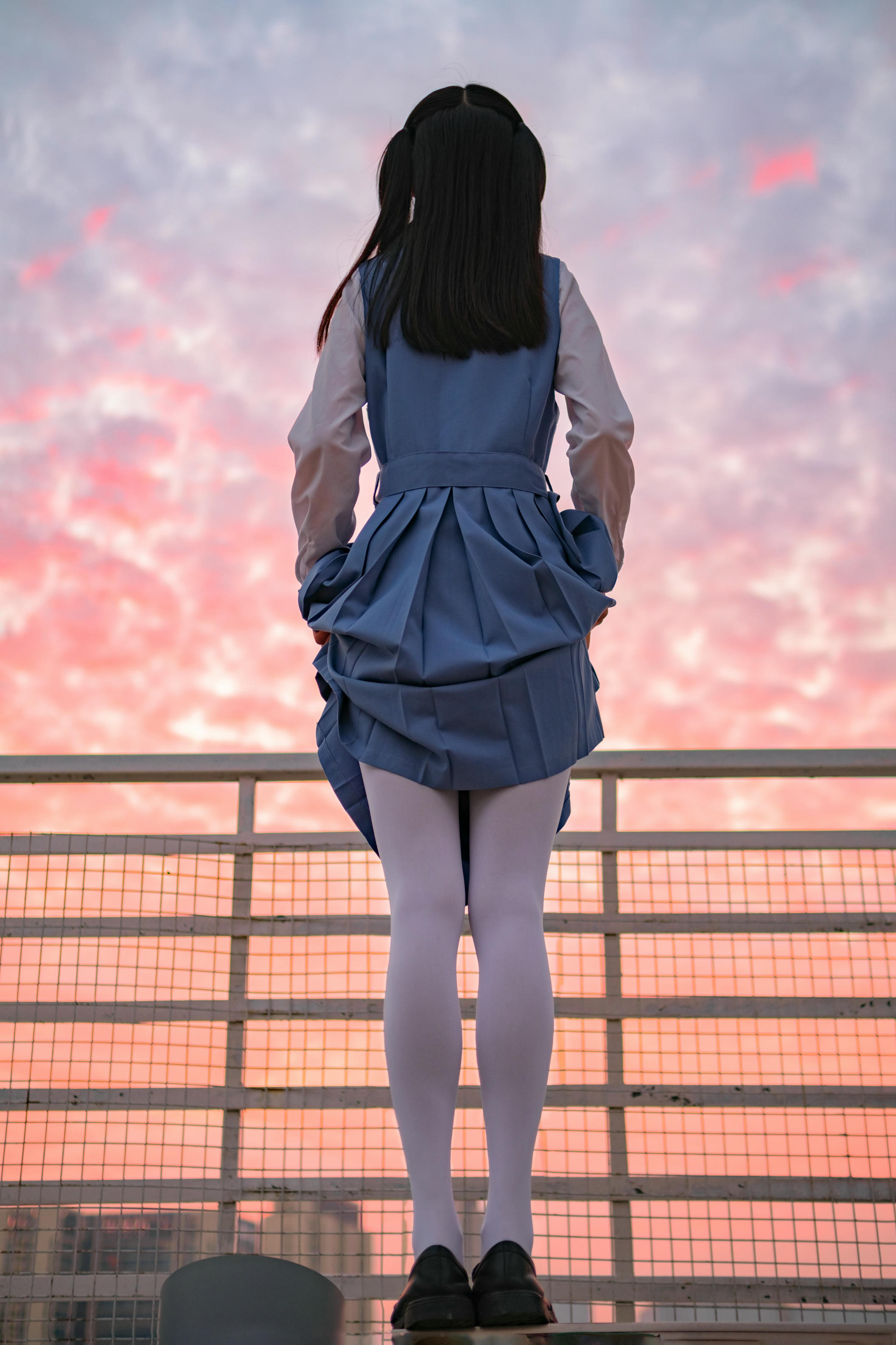 稚乖画册 NO.013 夜夜 天台真空80D白丝 [79P1V 1.10GB]_第4集