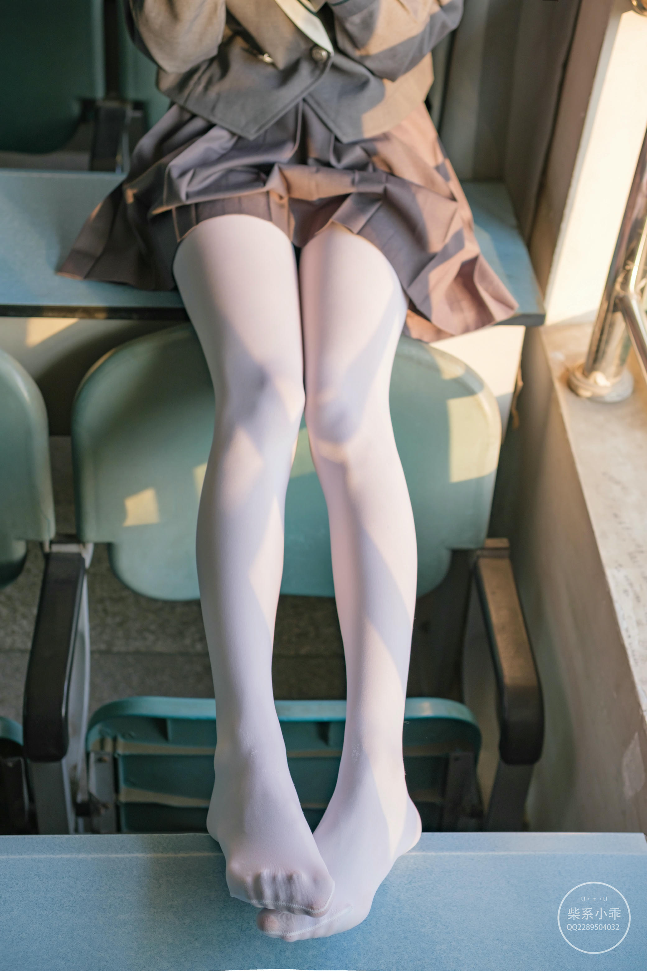 稚乖画册 NO.014 夜夜 教室 [63P1V-595MB]_第3集