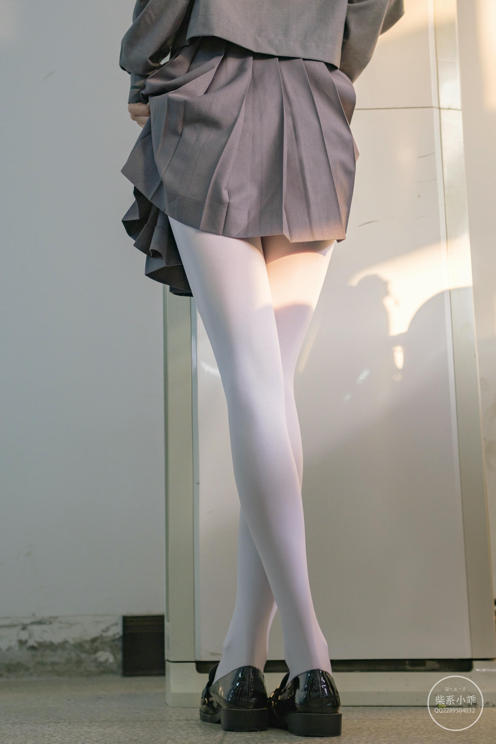 稚乖画册 NO.014 夜夜 教室 [63P1V-595MB]_第3集