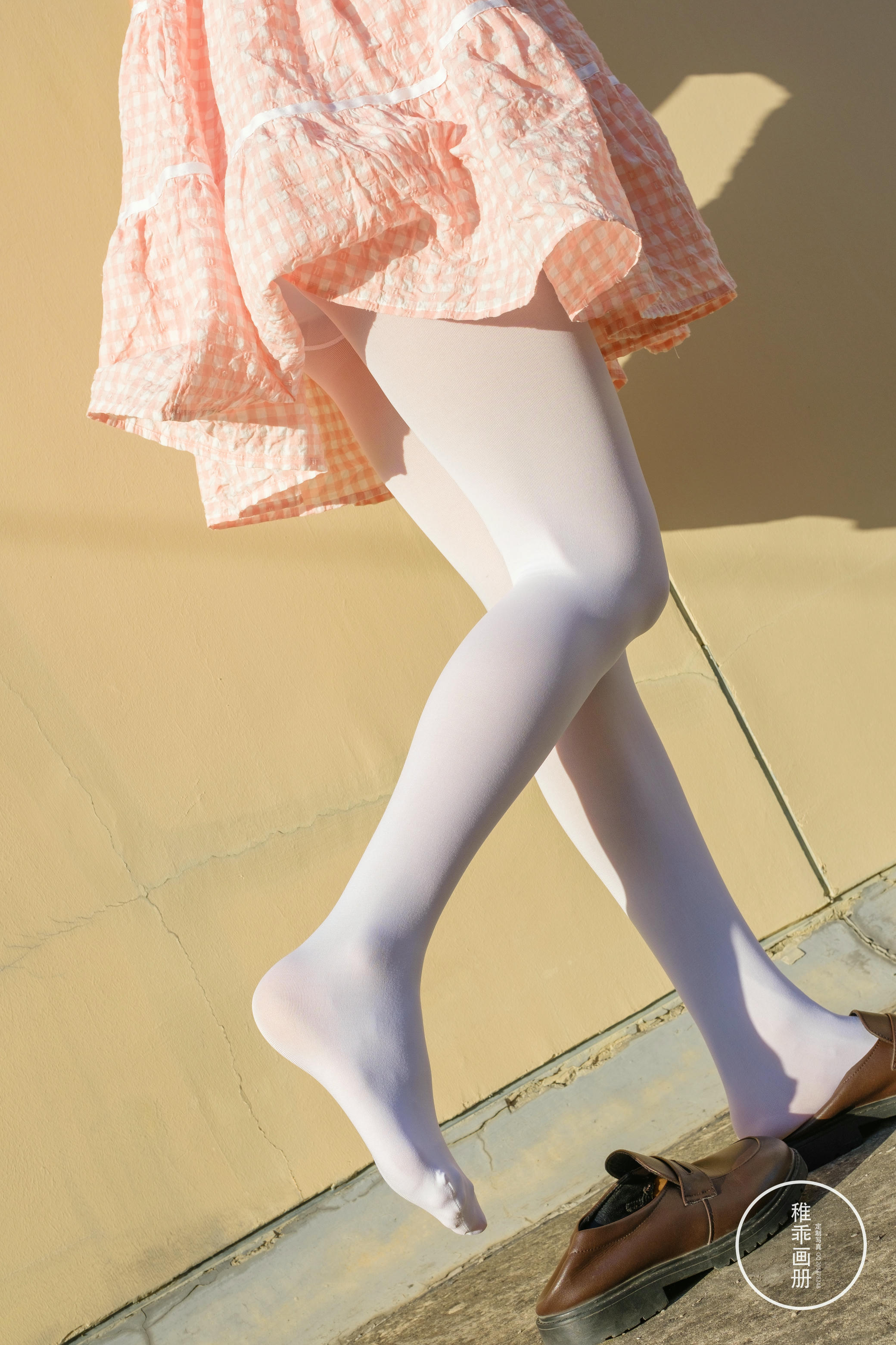 稚乖画册 NO.019 晴空 06 夜夜 天台粉裙 [82P-0.98GB]_第2集