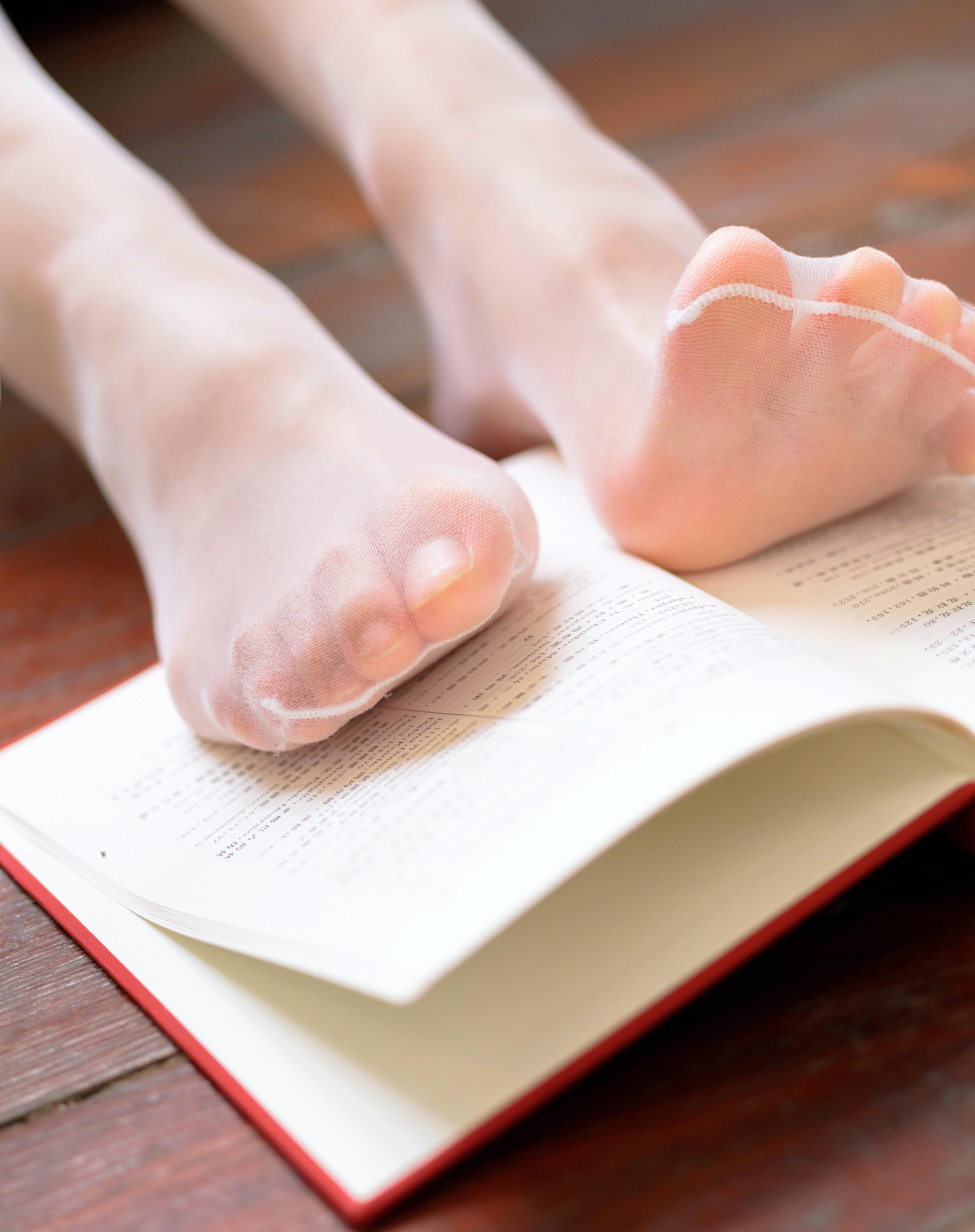 稚乖画册 NO.021 赤西夜夜 修女 [88P1V-6G]_第1集