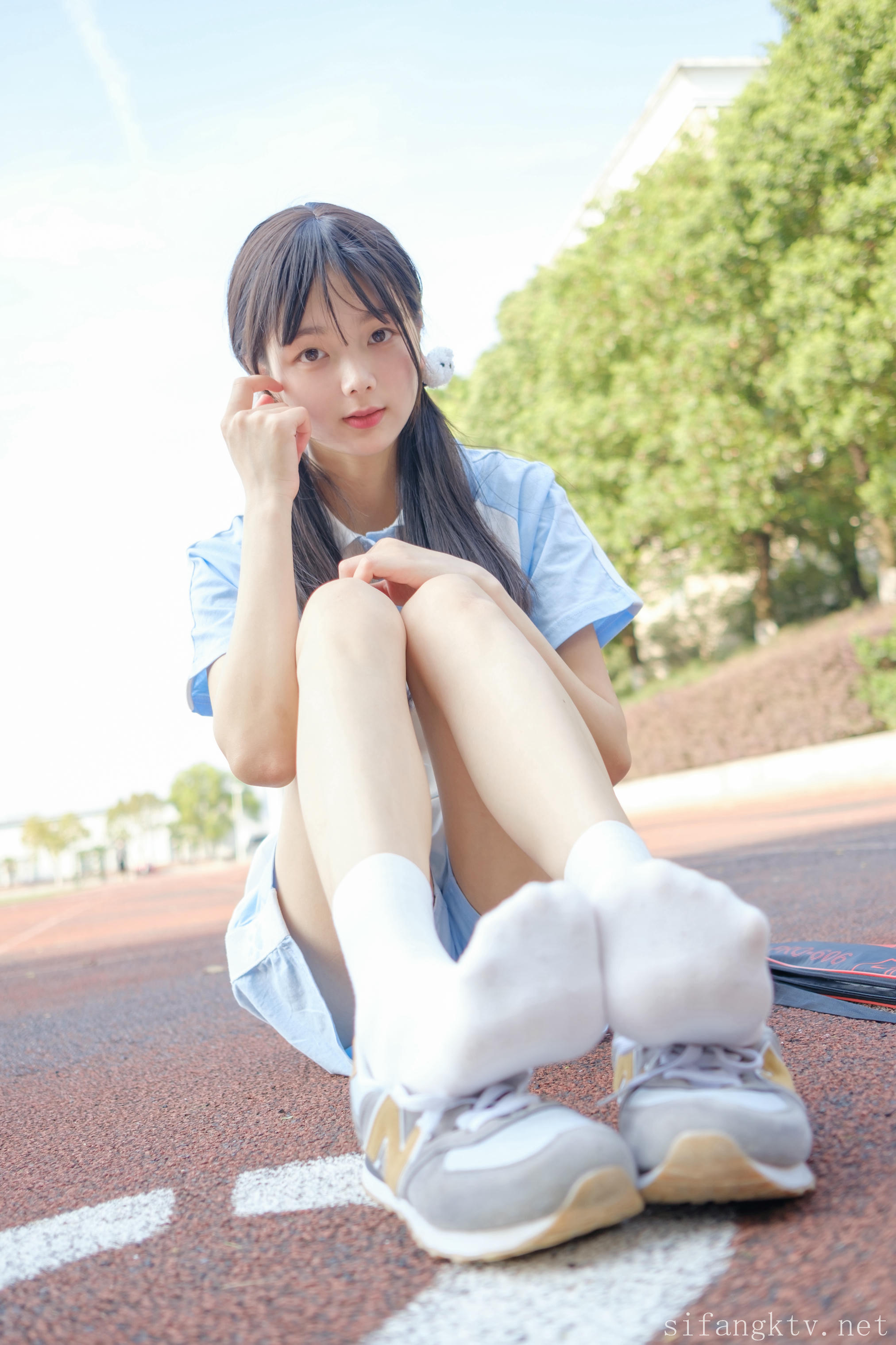 稚乖画册 NO.022 夜夜 运动服 [83P2V-2.31G]_第1集