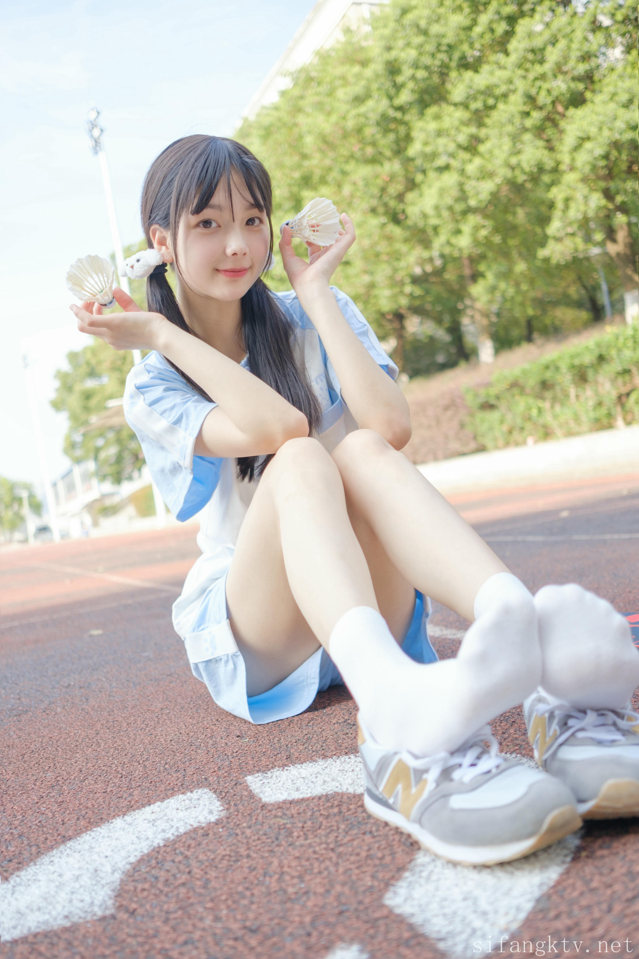 稚乖画册 NO.022 夜夜 运动服 [83P2V-2.31G]_第1集