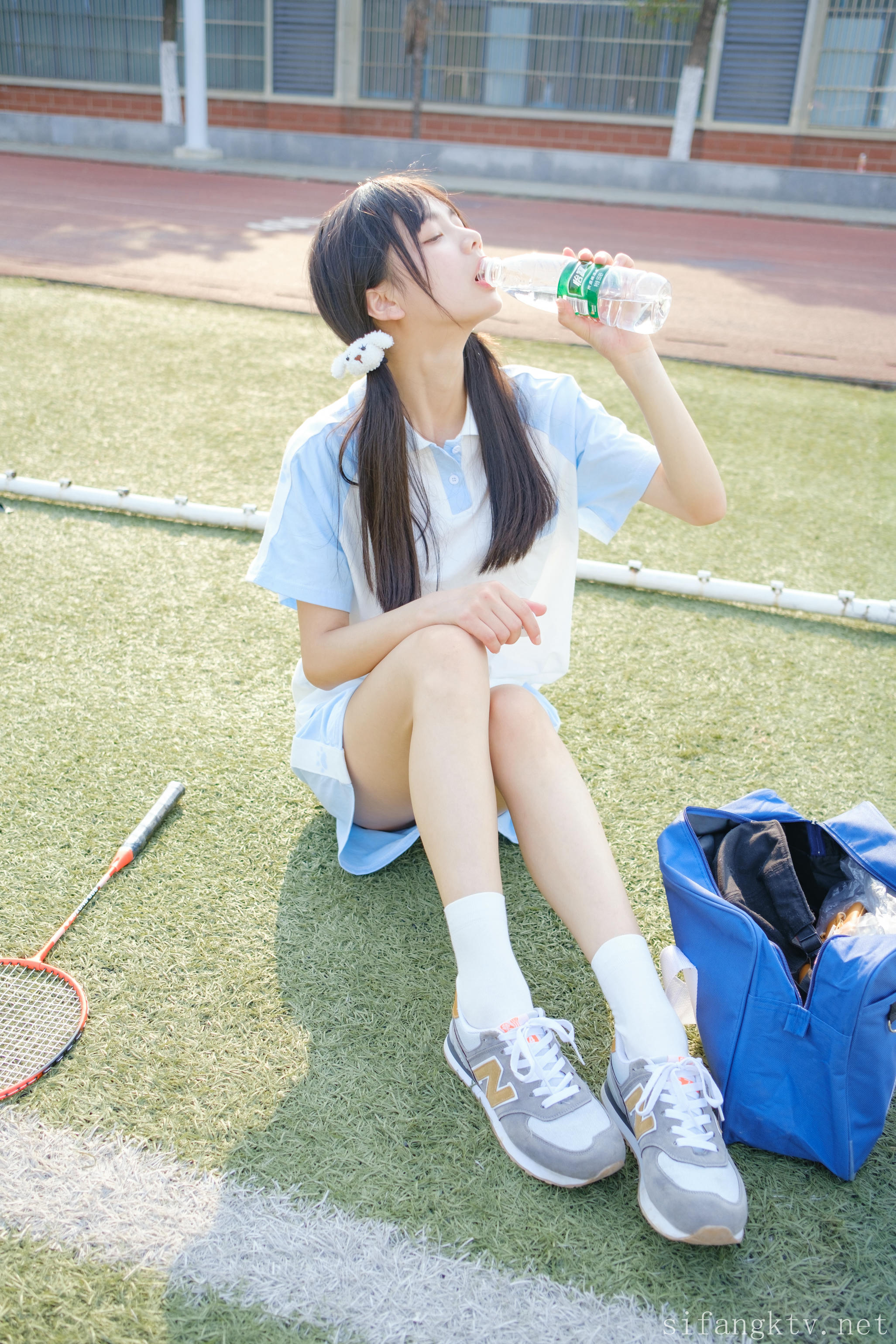 稚乖画册 NO.022 夜夜 运动服 [83P2V-2.31G]_第2集