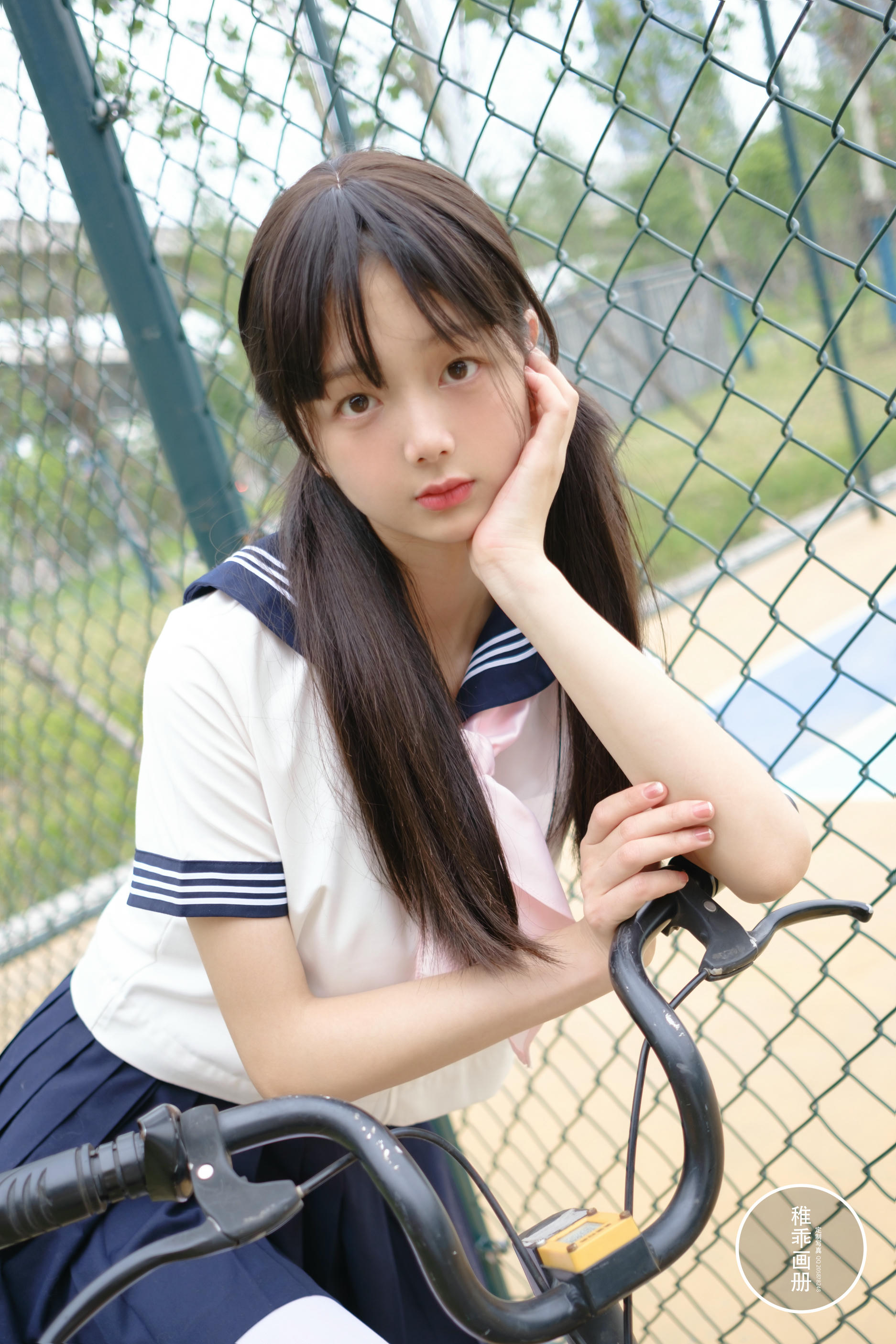 稚乖画册 NO.011 夜夜 单车郊游 [85P1V 3.87GB]_第4集