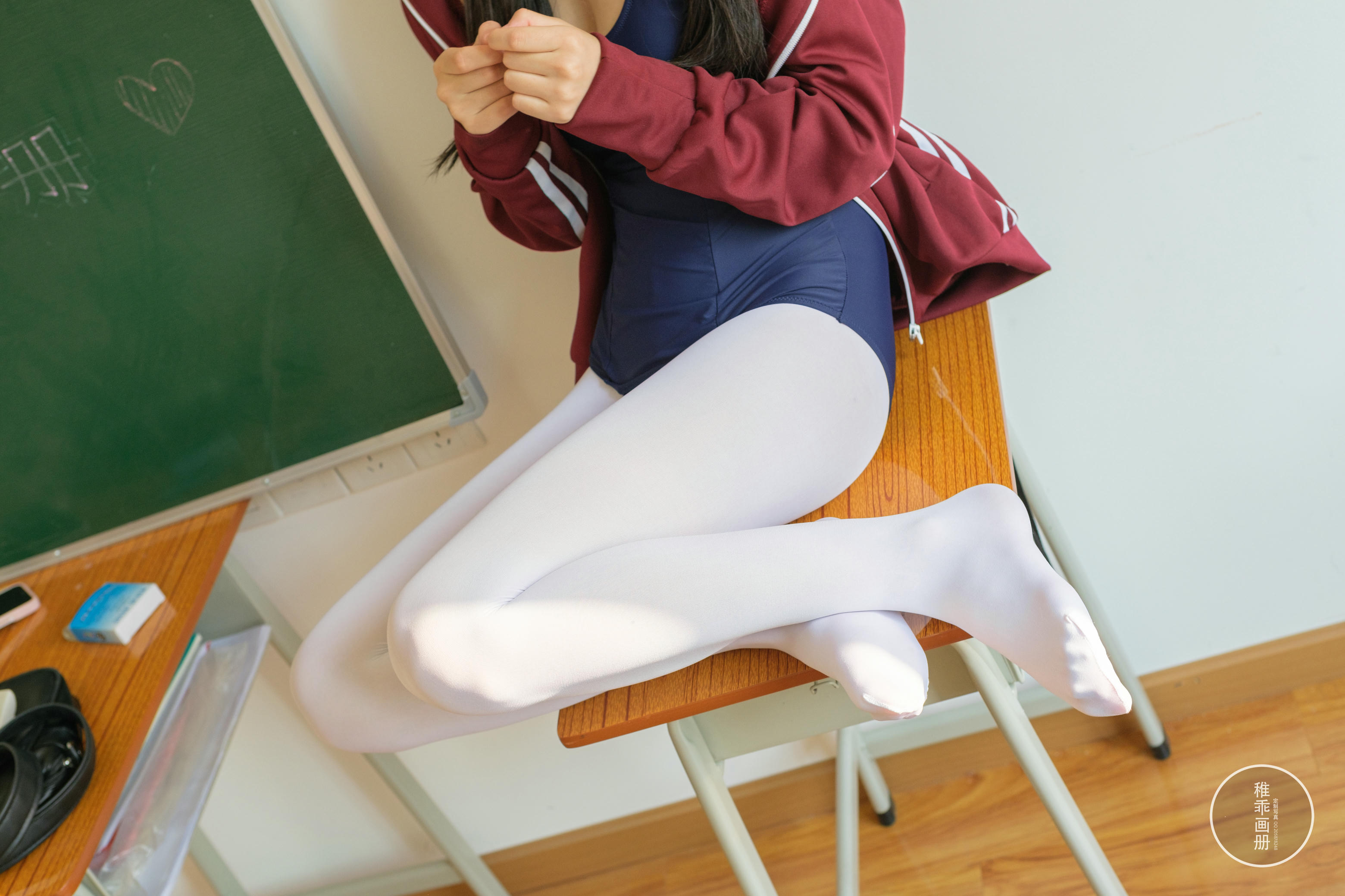 稚乖画册 NO.012 夜夜 死库水 [88P1V-2.42GB]_第3集