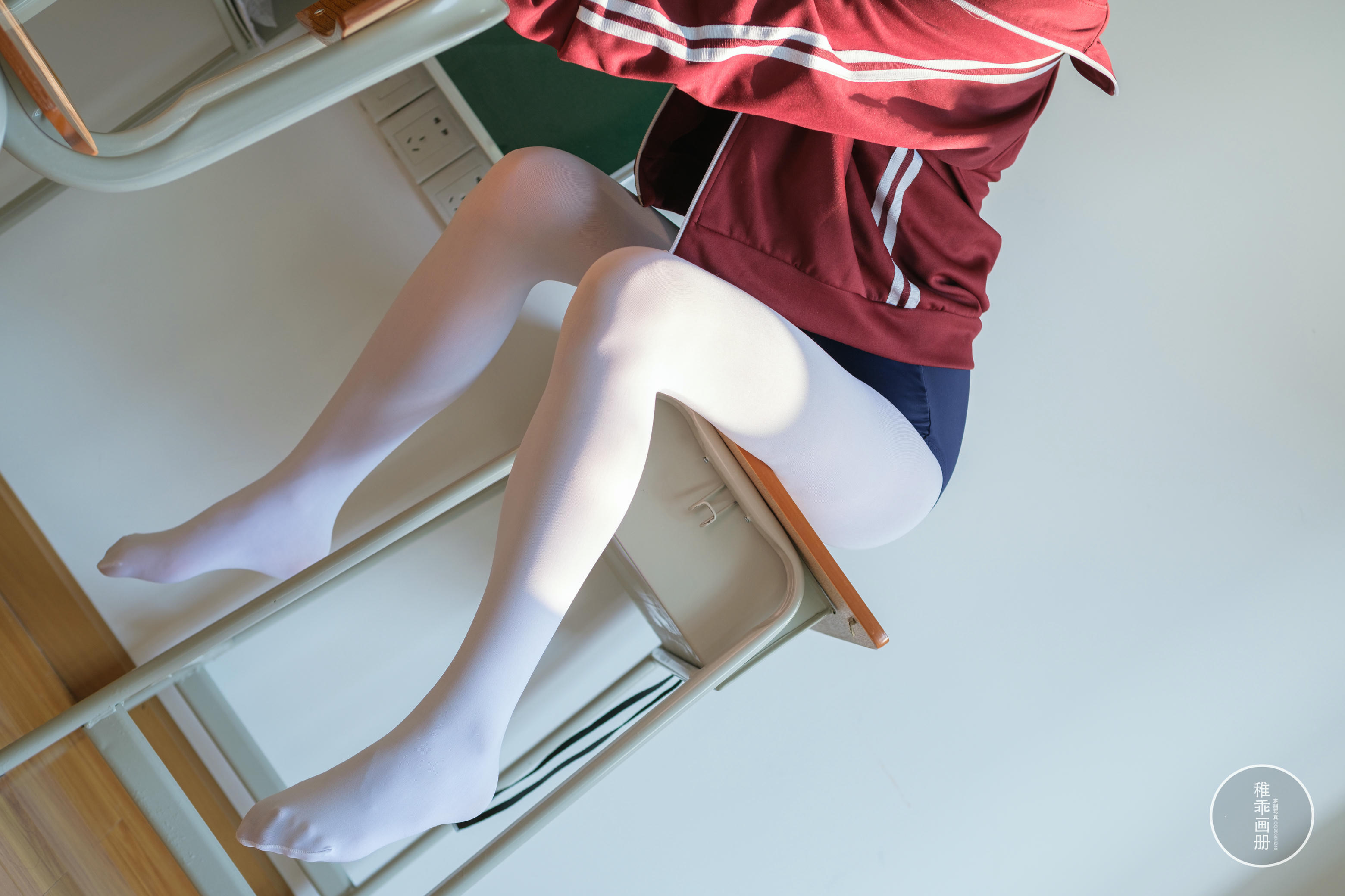 稚乖画册 NO.012 夜夜 死库水 [88P1V-2.42GB]_第3集