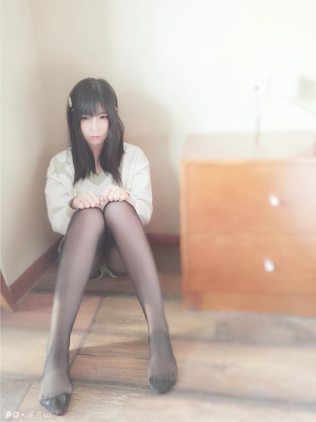 逐月SU - Pr社时期-听撕丝袜的声音还真是爽_by_逐月Su[23P+8V]_第1集