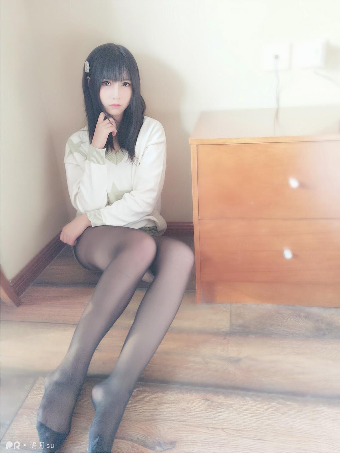 逐月SU - Pr社时期-听撕丝袜的声音还真是爽_by_逐月Su[23P+8V]_第1集