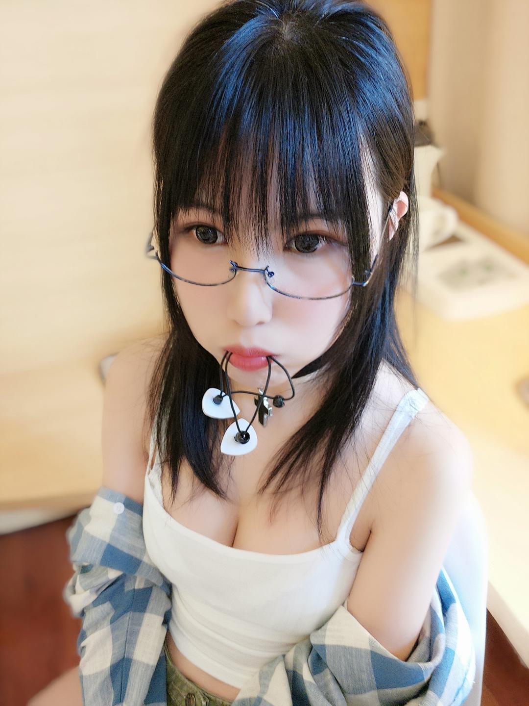 逐月SU - Pr社时期-日常第一弹_by_逐月Su[20P+3V]_第1集