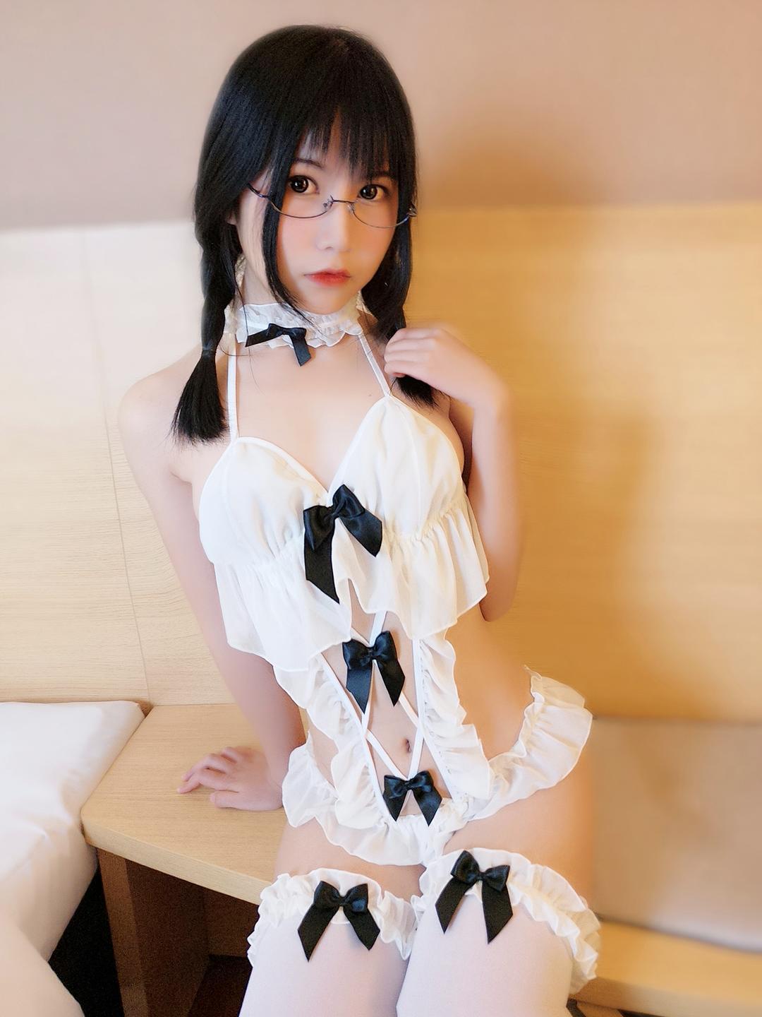 逐月SU - Pr社时期-白色_by_逐月Su[21P+1V]_第1集