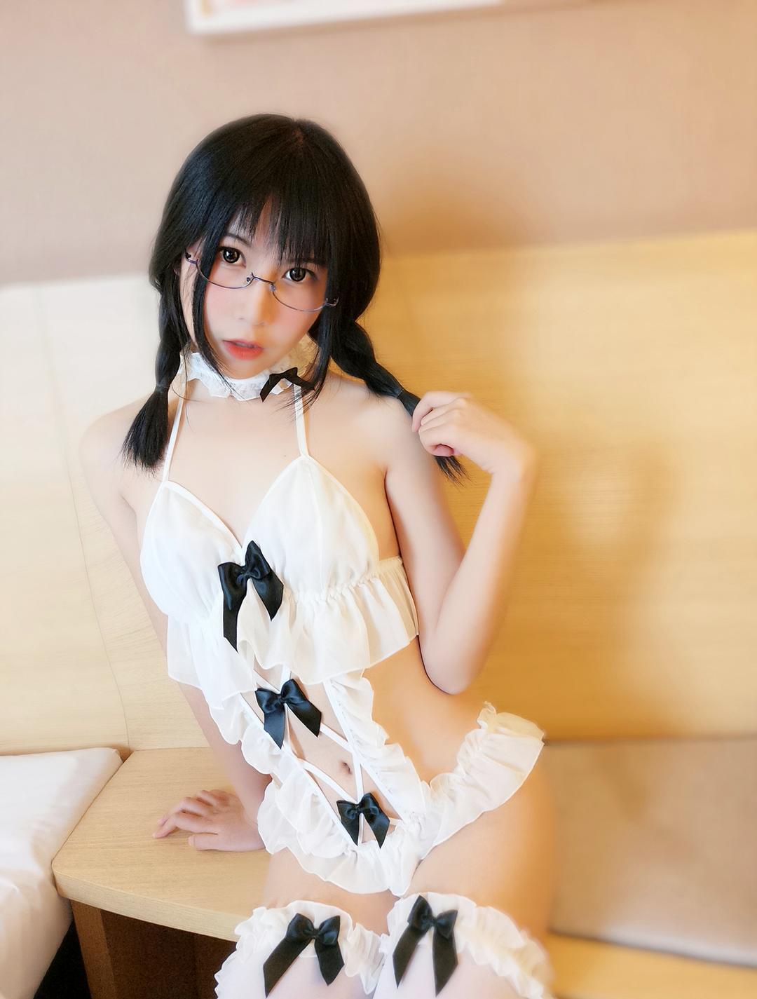 逐月SU - Pr社时期-白色_by_逐月Su[21P+1V]_第1集