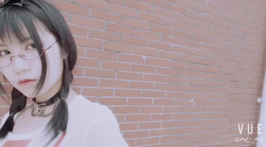 逐月SU - Pr社时期-这个穿搭如何？_by_逐月Su[28P+3V]_第2集