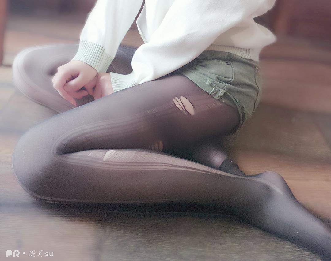 逐月SU - 听撕丝袜的声音还真是爽_第1集