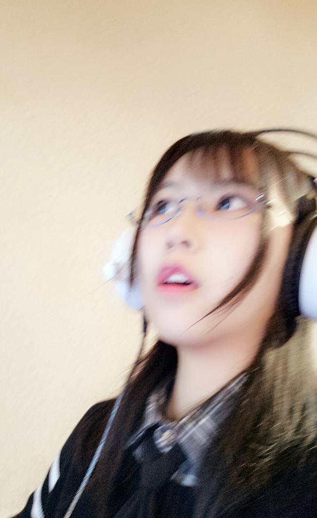 逐月SU - 推特写真杂图［421P+14V］-图包_第1集