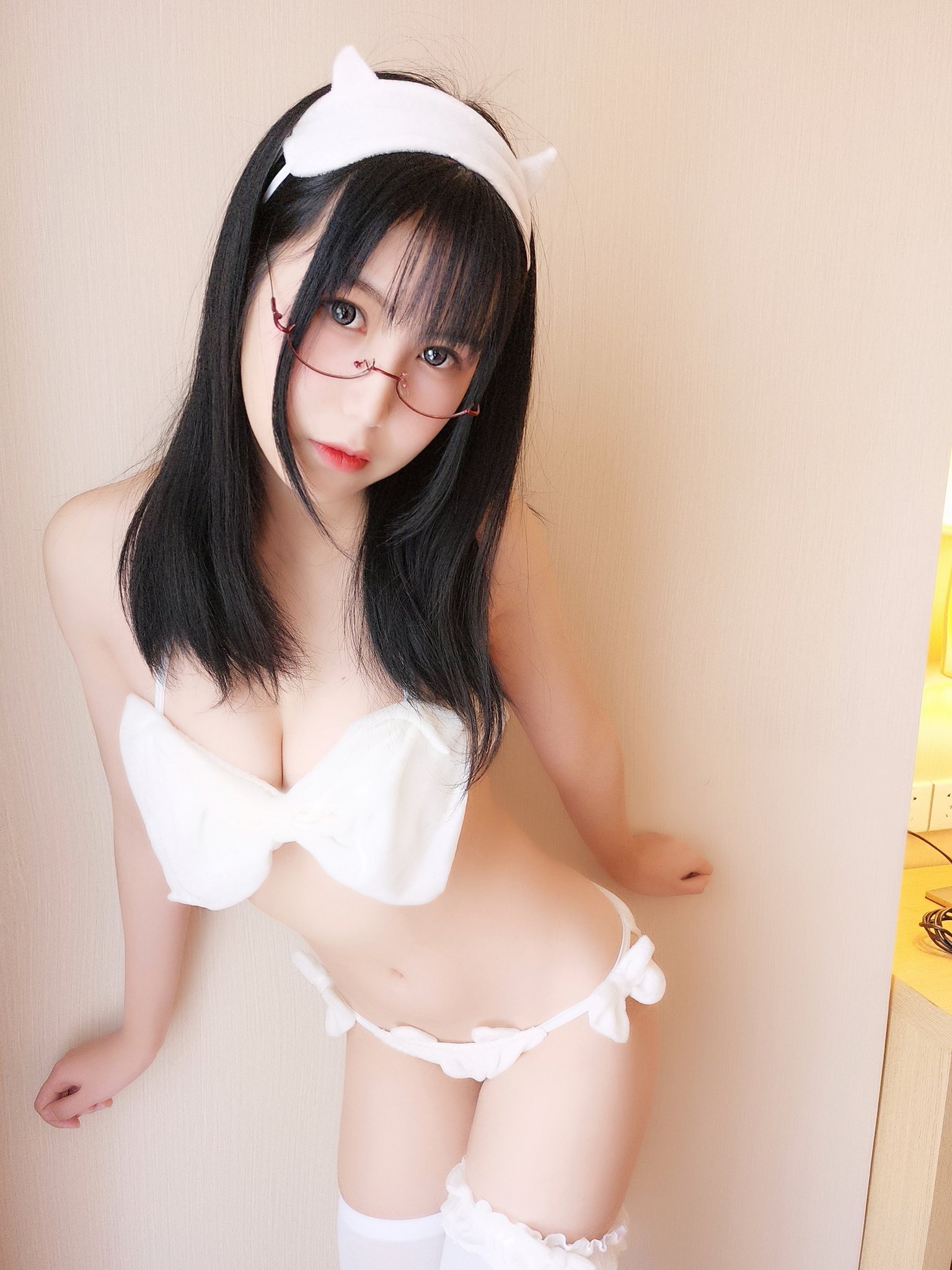 逐月SU - 推特写真杂图［421P+14V］-图包_第1集