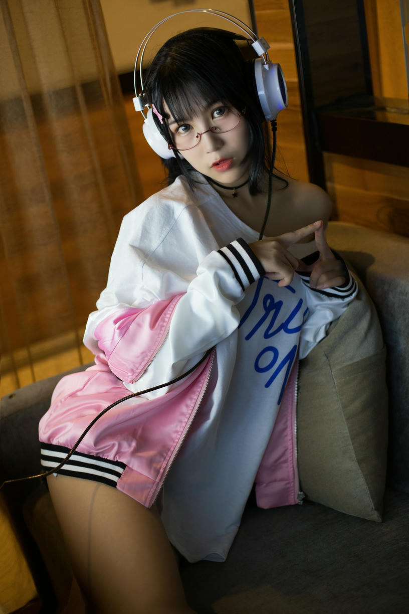 逐月SU - 网吧历险记_第1集