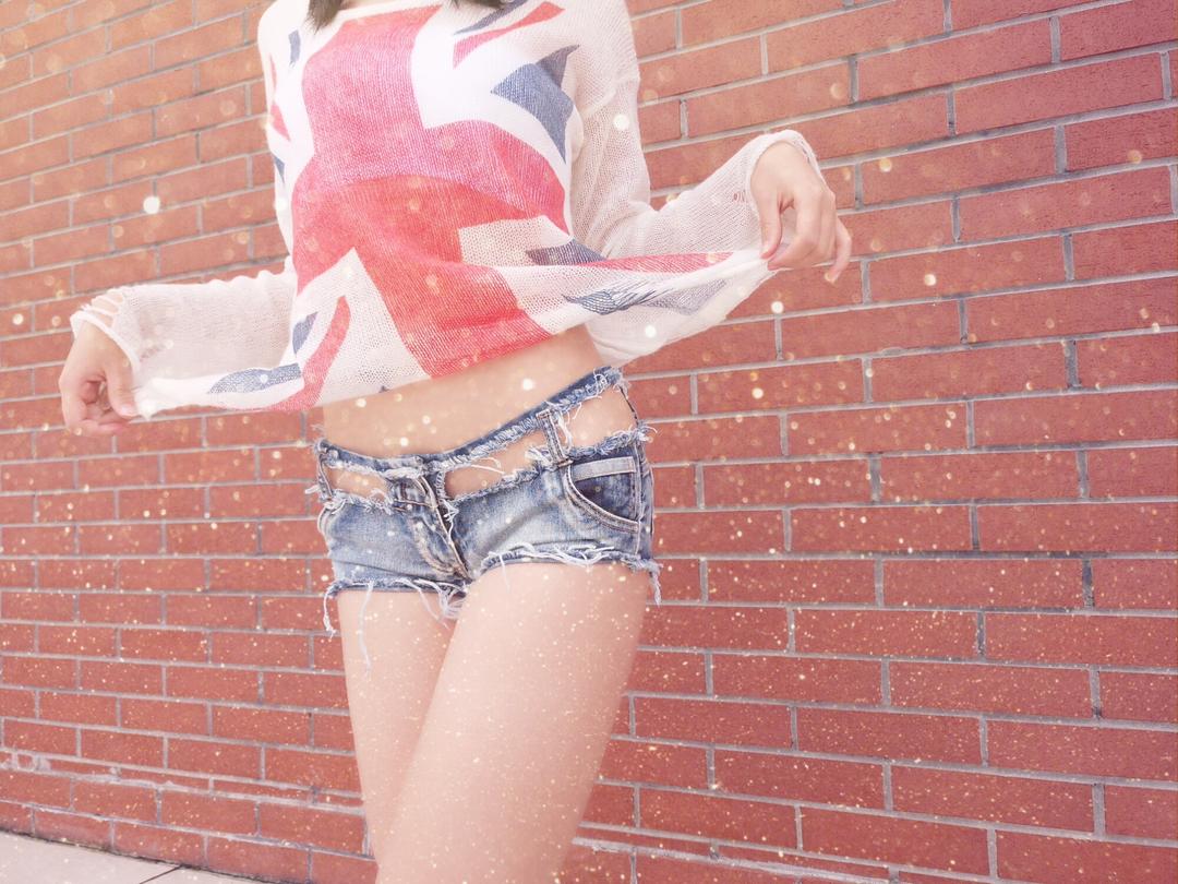 逐月SU - 这个穿搭如何_第1集