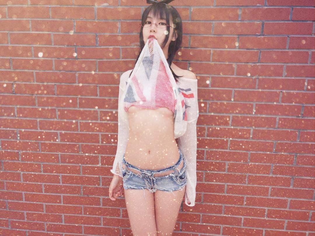 逐月SU - 这个穿搭如何_第1集