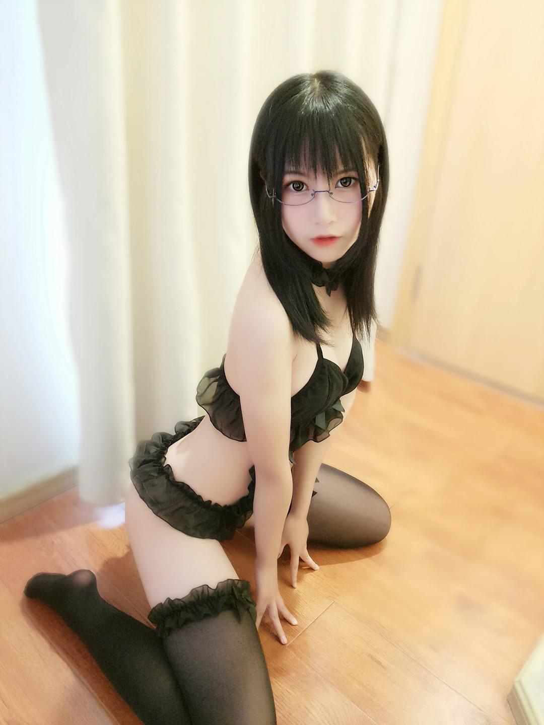 逐月SU - 黑色_第1集