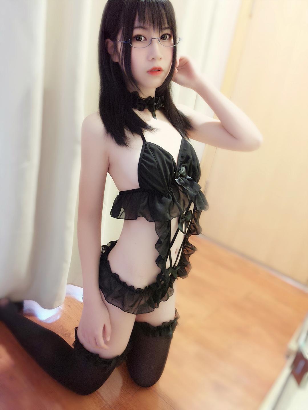 逐月SU - 黑色_第1集