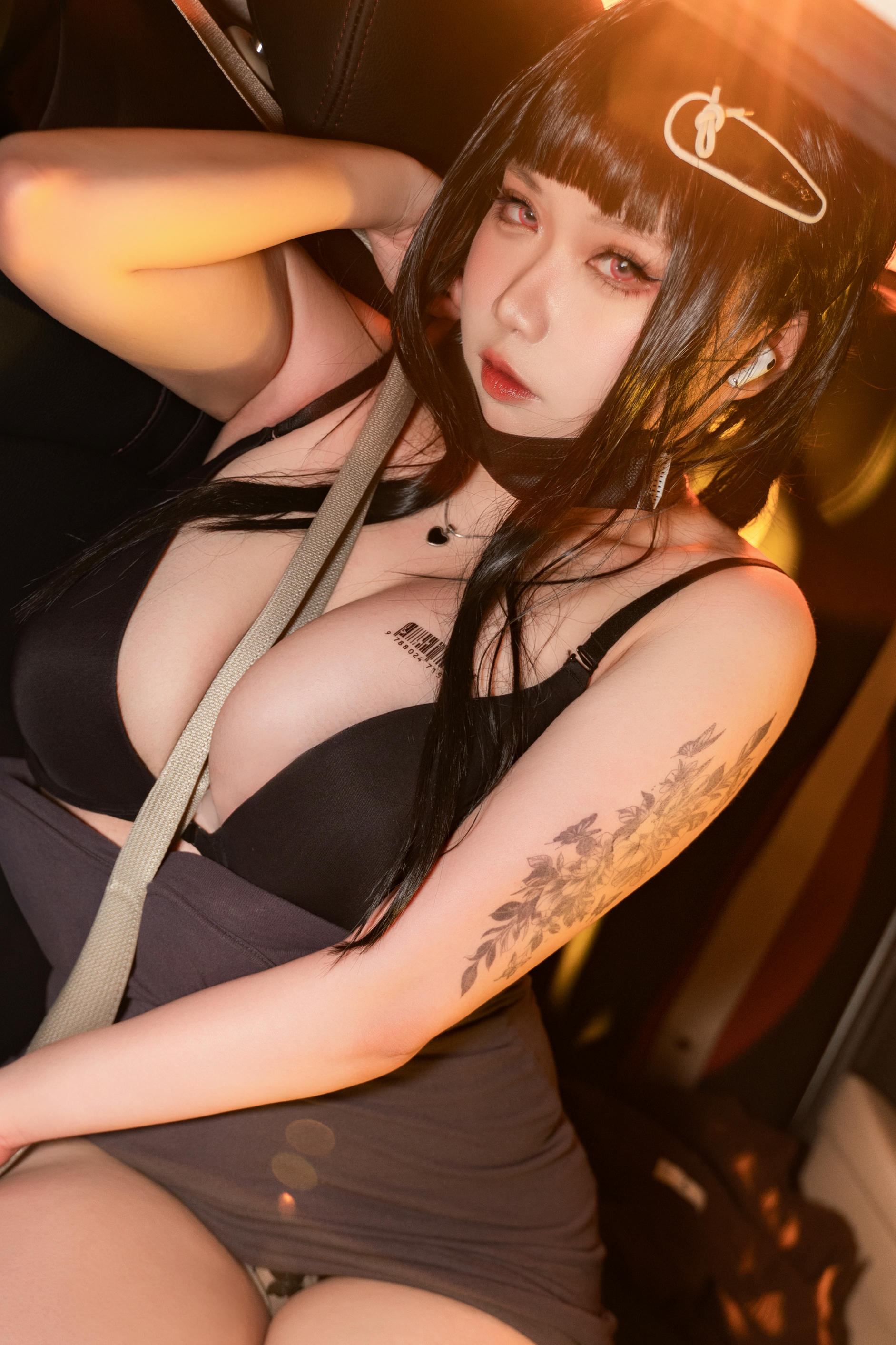 贞子蜜桃 NO.024 Nikke胜利女神 D杀手妻子[74P1V 2.76G]_第1集