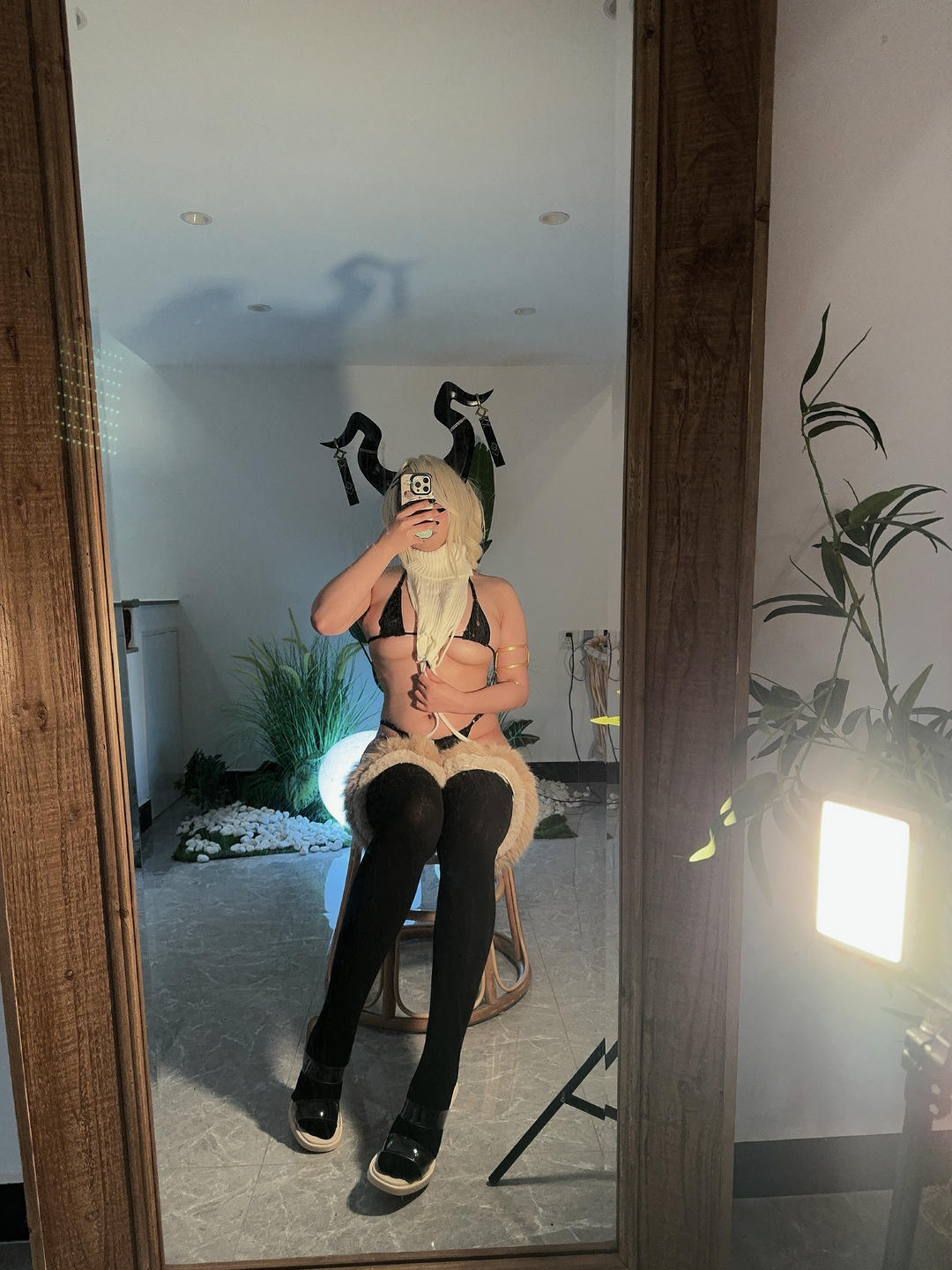 贞子蜜桃 自拍 [15P 1V]_第2集