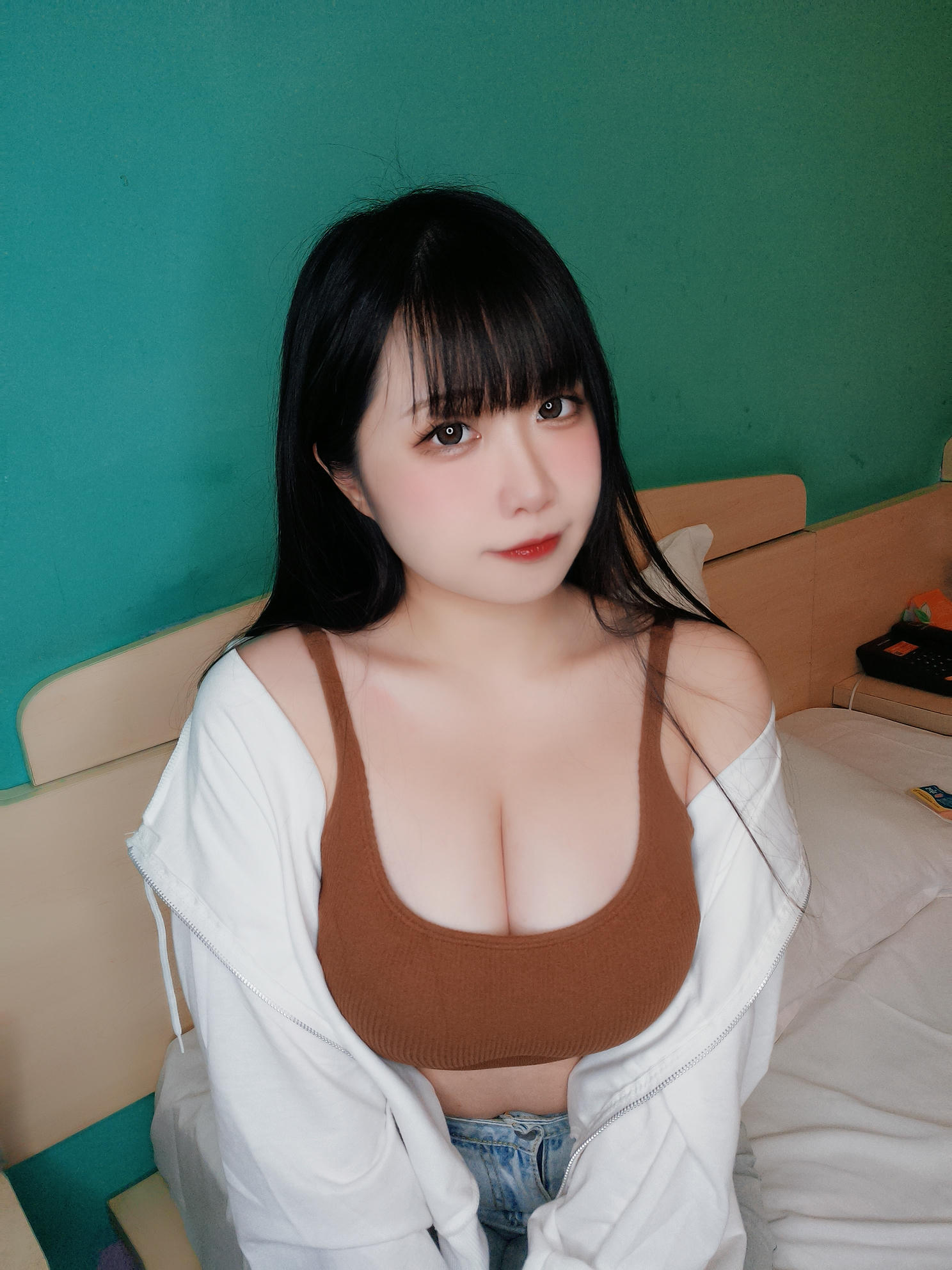 贞子蜜桃 NO.006 运动内搭 [10P1V-320MB]_第1集