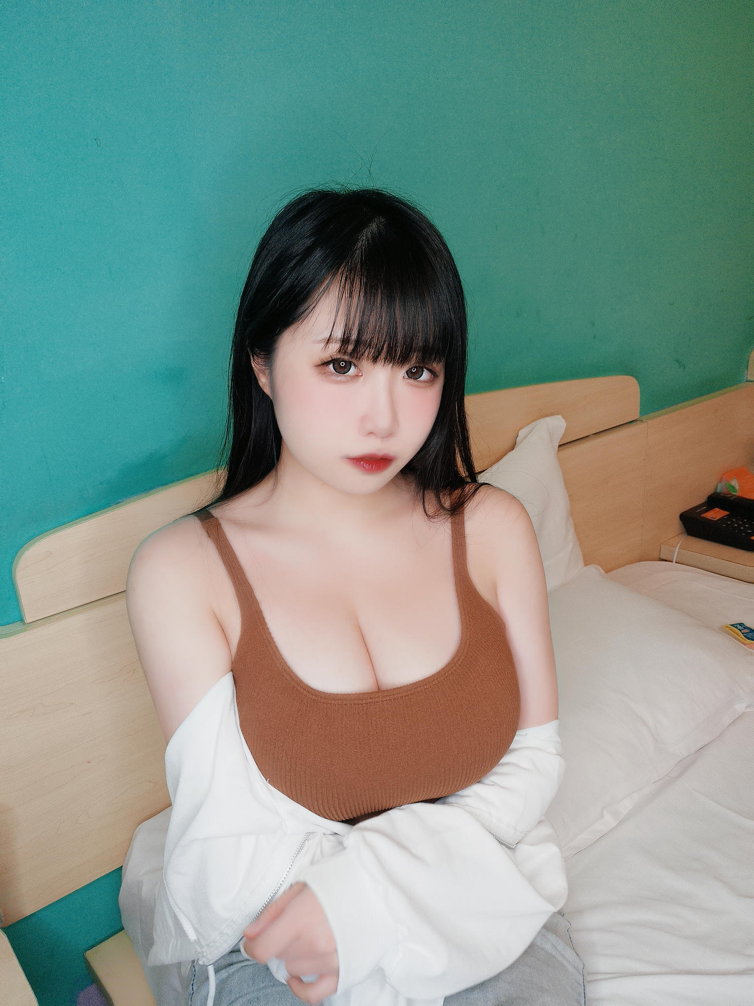 贞子蜜桃 NO.006 运动内搭 [10P1V-320MB]_第1集