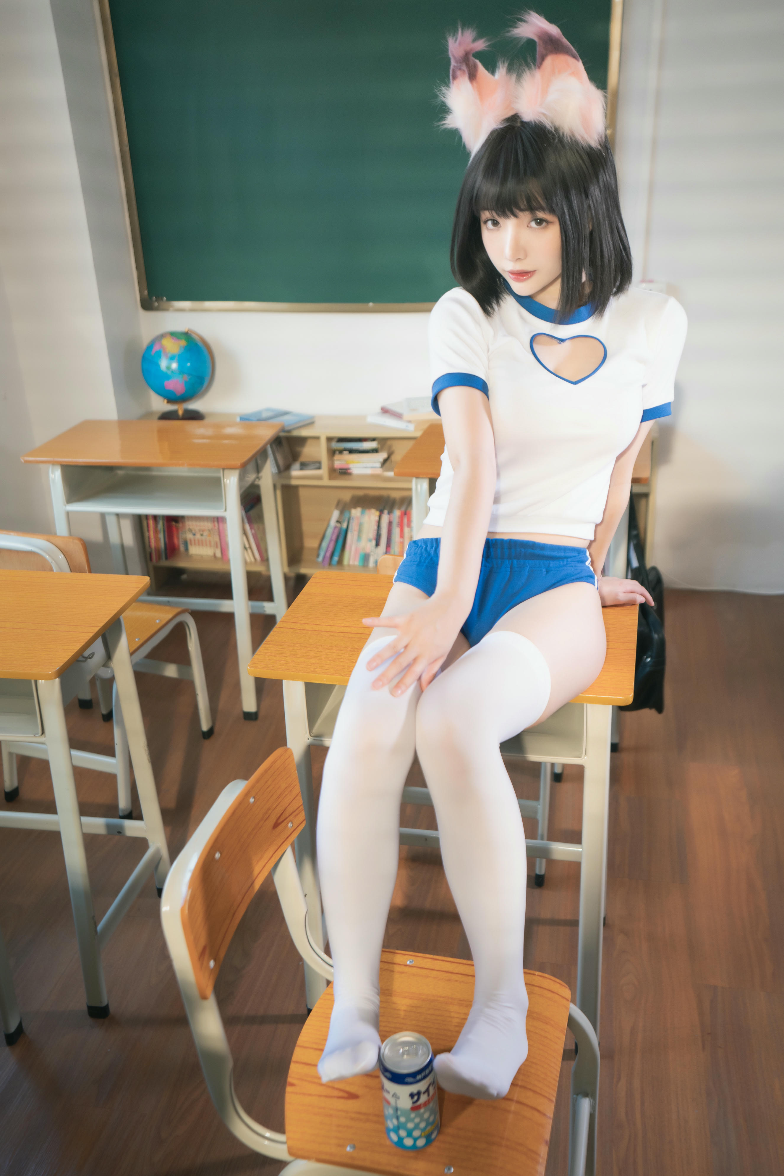 雯妹不讲道理 NO.049 运动服猫咪 [30P-595MB]_第2集