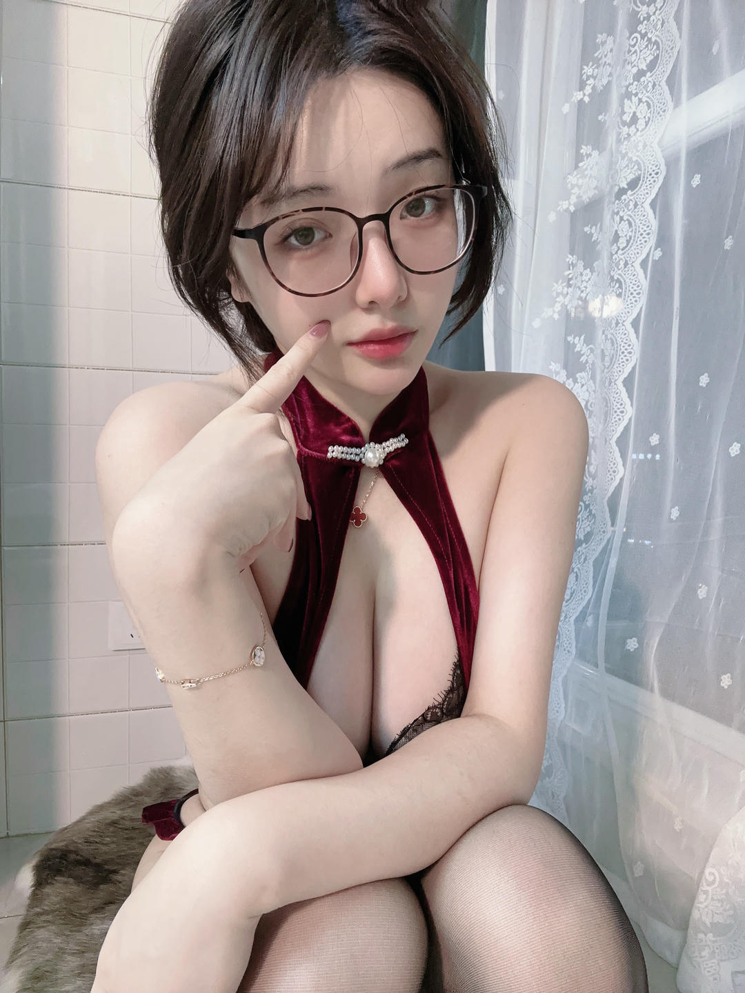雯妹不讲道理 NO.081 2023年11月舰长 [25P／110MB]_第1集
