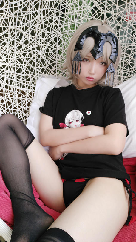 雯妹不讲道理 NO.103 黑贞德穹妹[64P 107.7M]_第2集