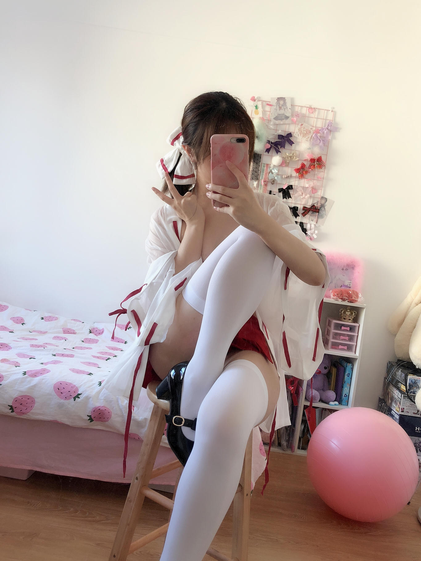 雯仔不讲道理-巫女17p_第1集