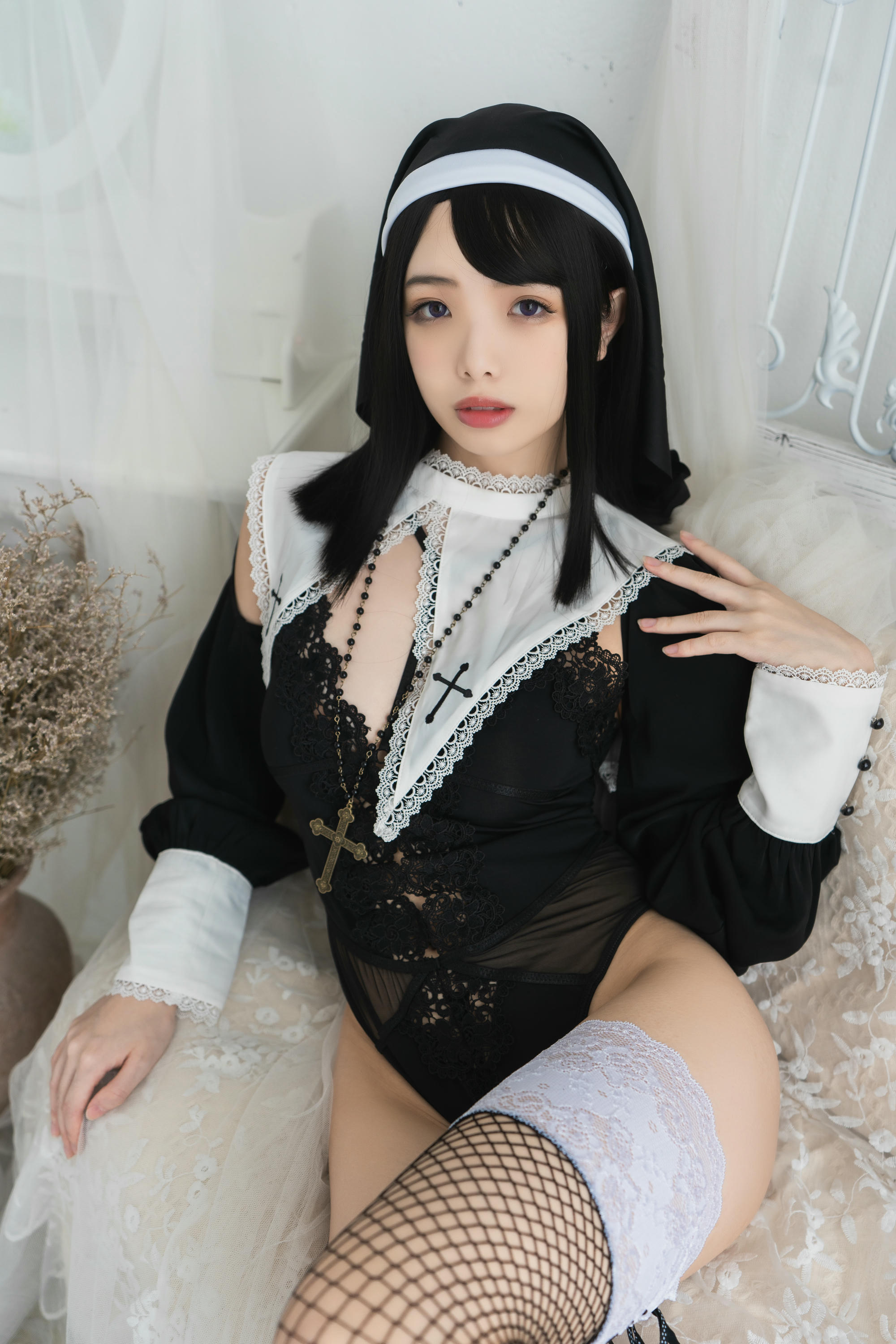 雯妹不讲道理 NO.022 危险祈祷 修女 [34P-353MB]_第1集
