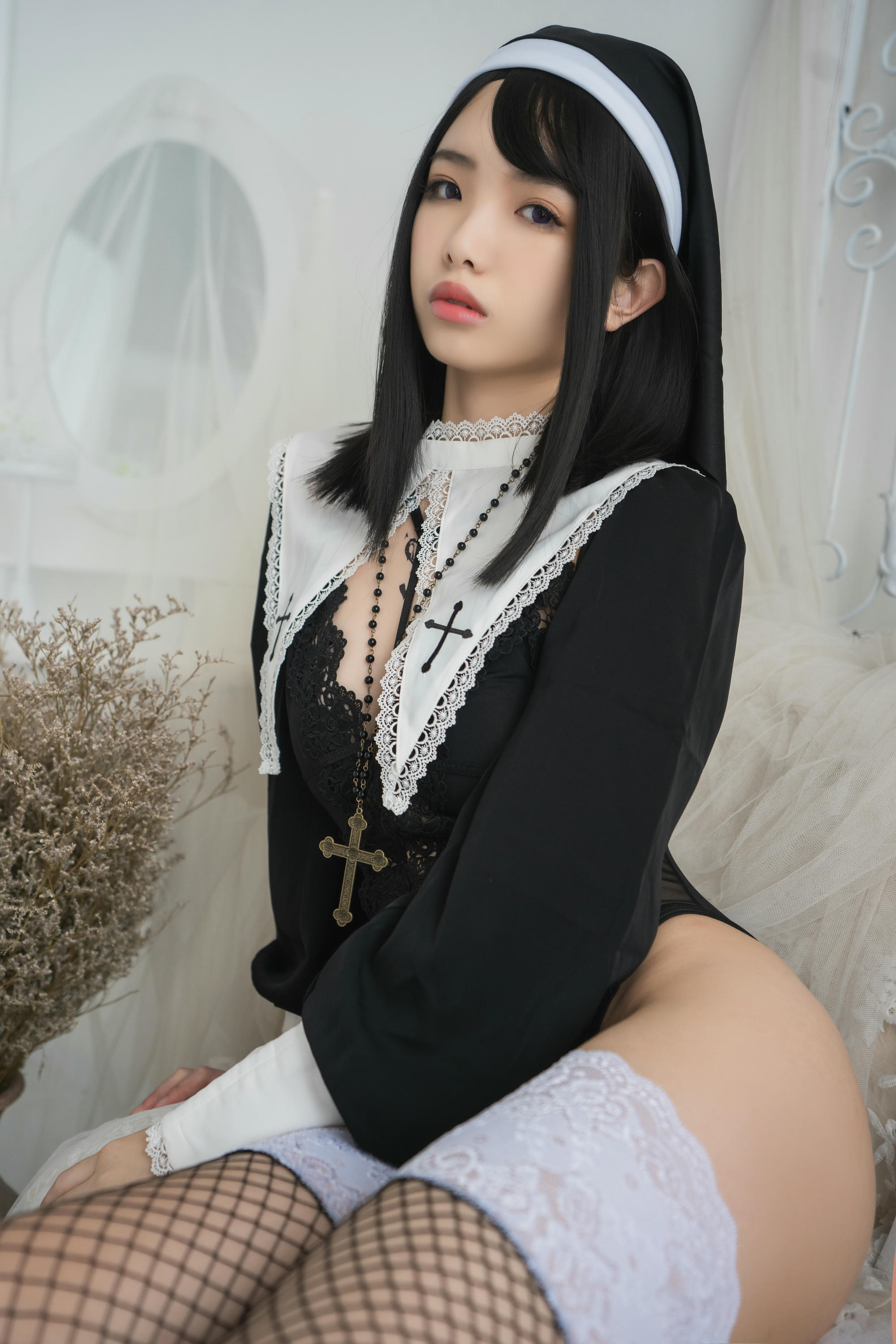 雯妹不讲道理 NO.022 危险祈祷 修女 [34P-353MB]_第1集
