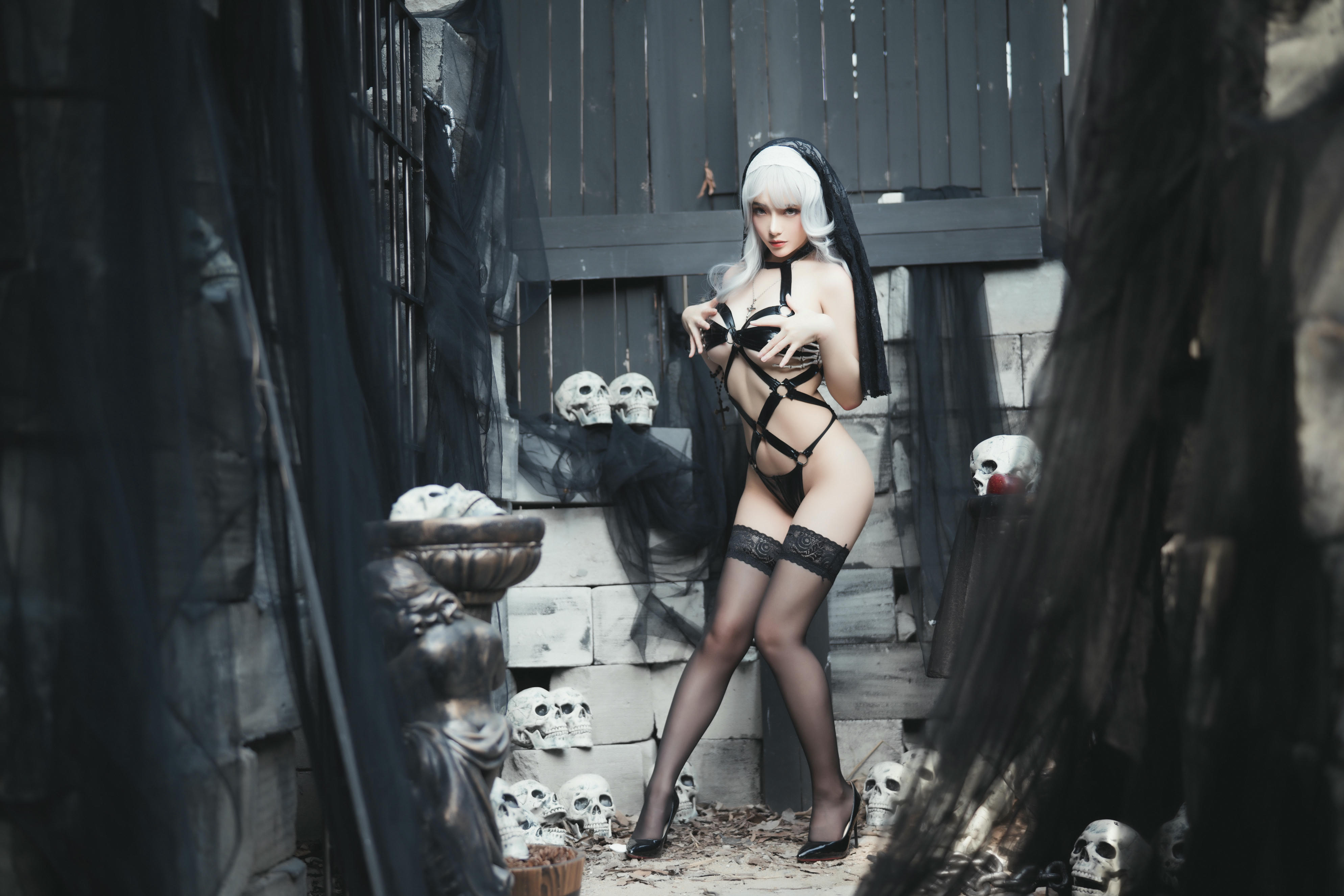 雯妹不讲道理 NO.045 暗黑修女 [28P-419MB]_第1集