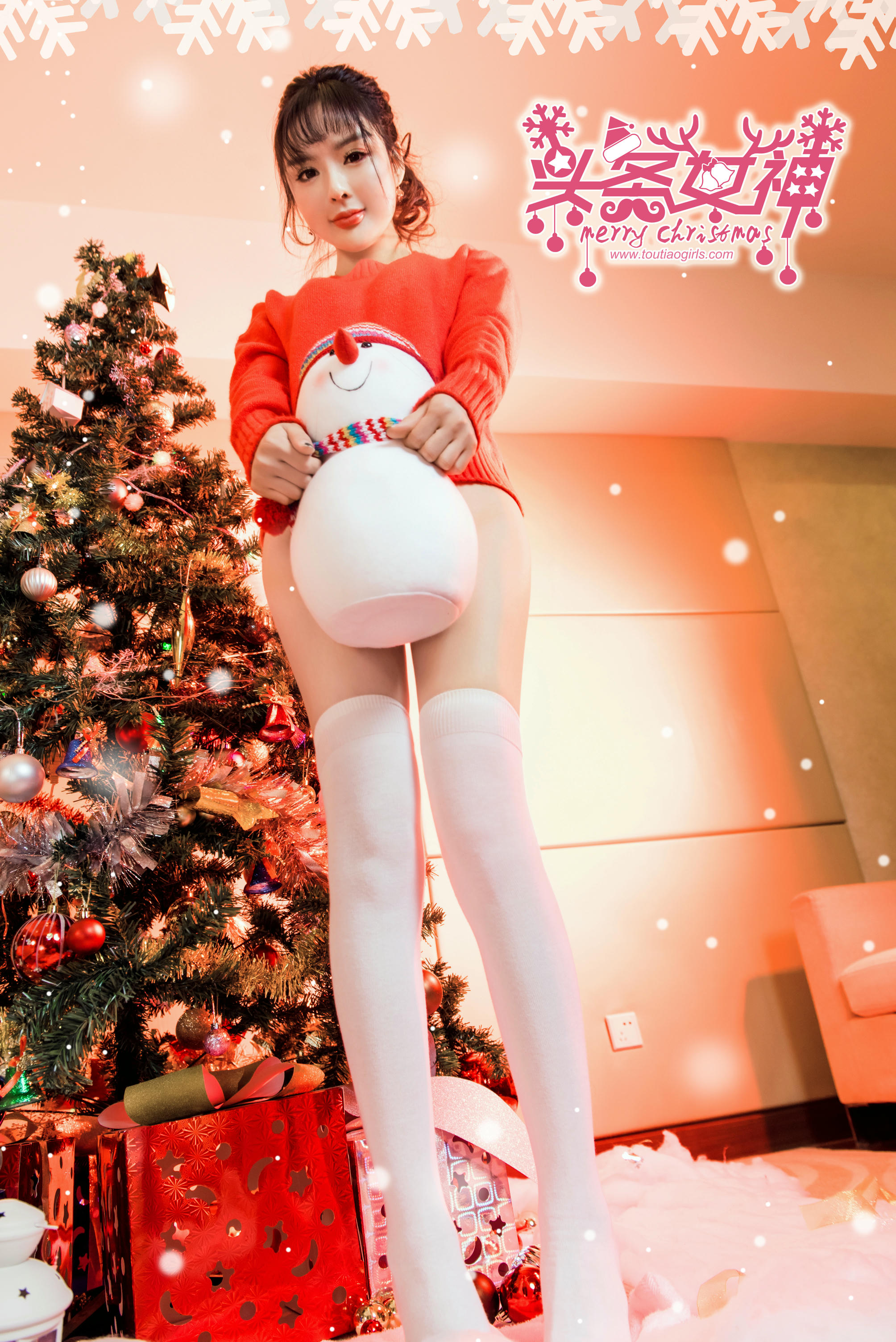 TouTiao头条女神 2017.12.24 周熙妍&白甜 2017圣诞节2 [27+1P320M]_第2集