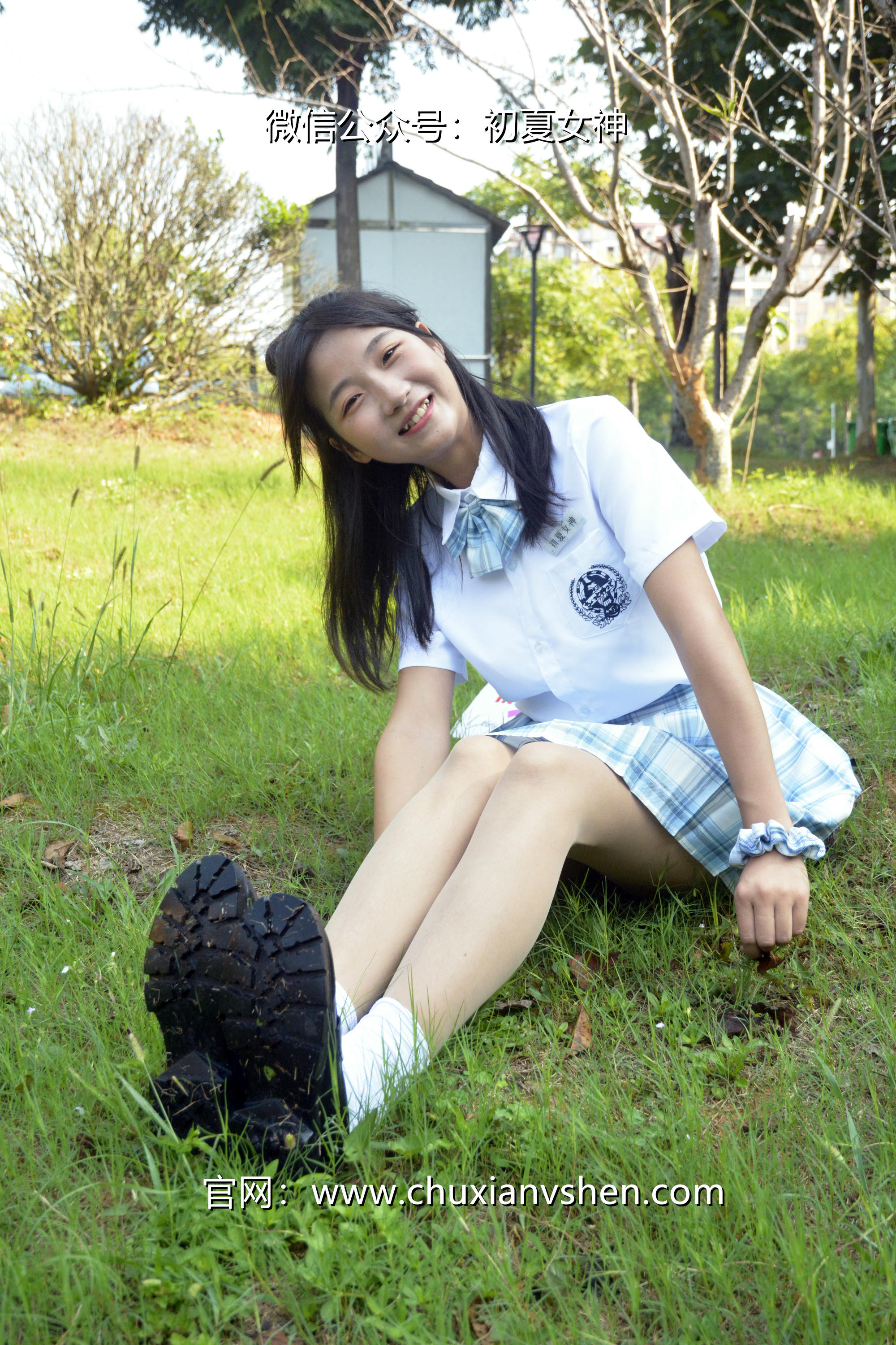 初夏女神 NO.020 点点 我的JK装[140P+1V／5.68GB]_第1集