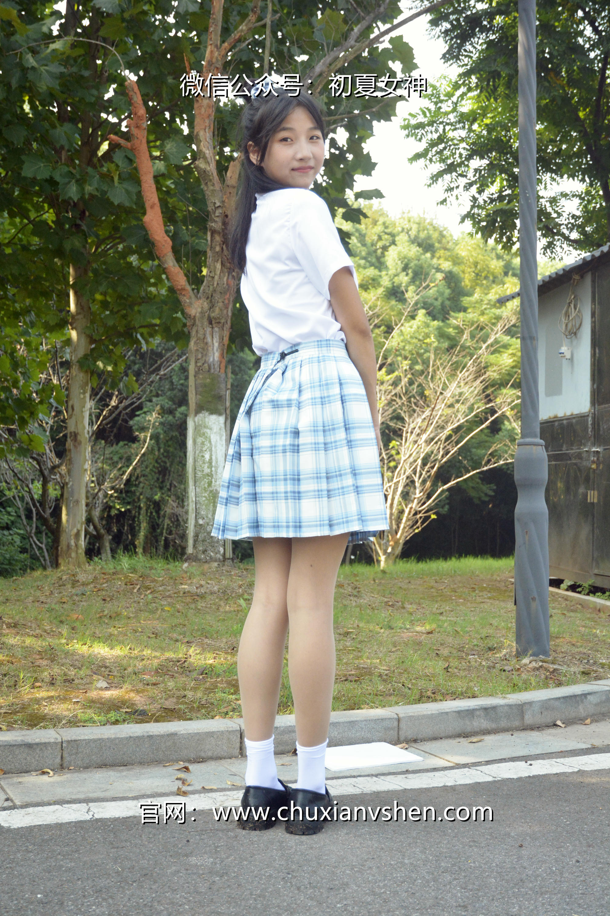 初夏女神 NO.020 点点 我的JK装[140P+1V／5.68GB]_第2集