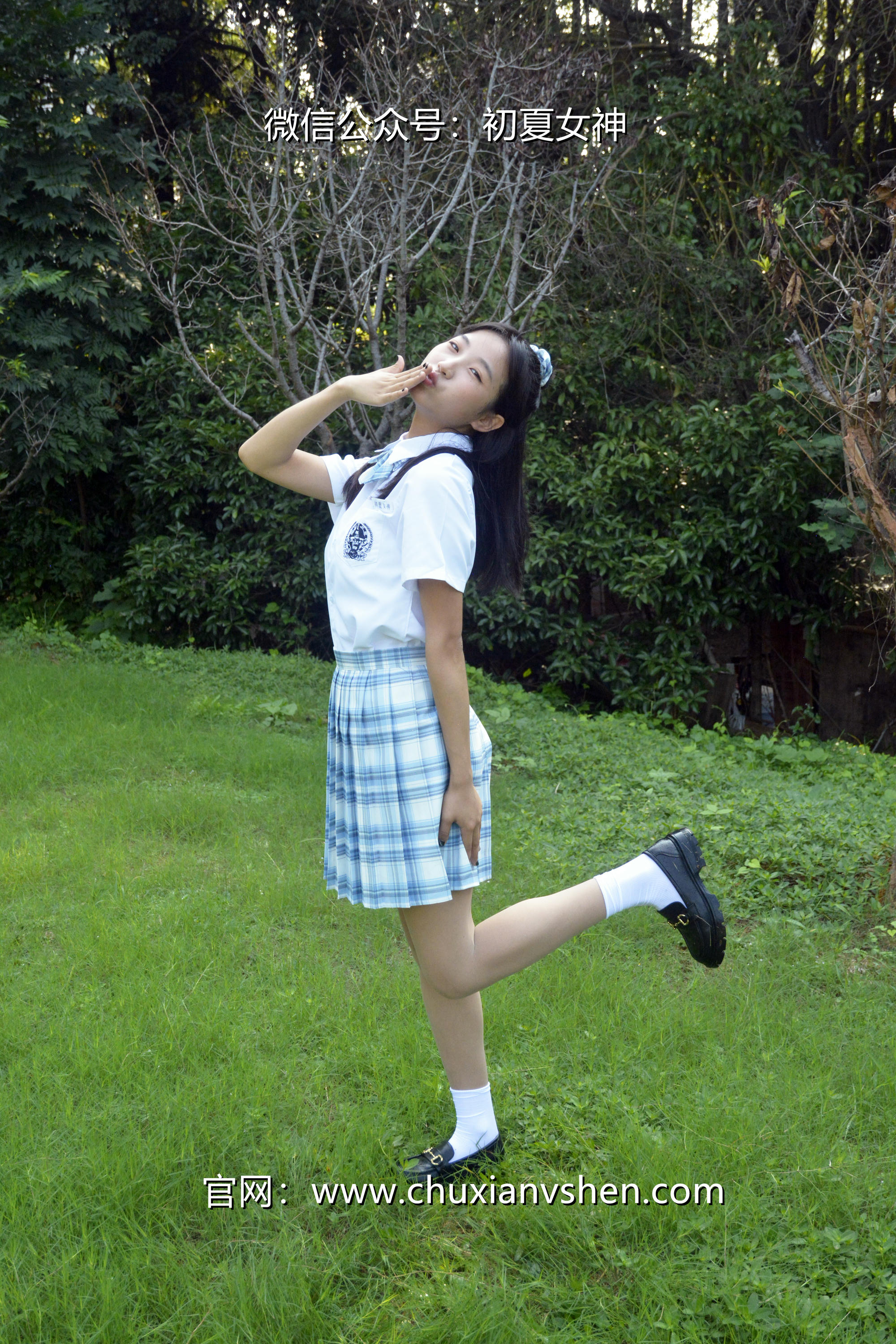 初夏女神 NO.020 点点 我的JK装[140P+1V／5.68GB]_第1集