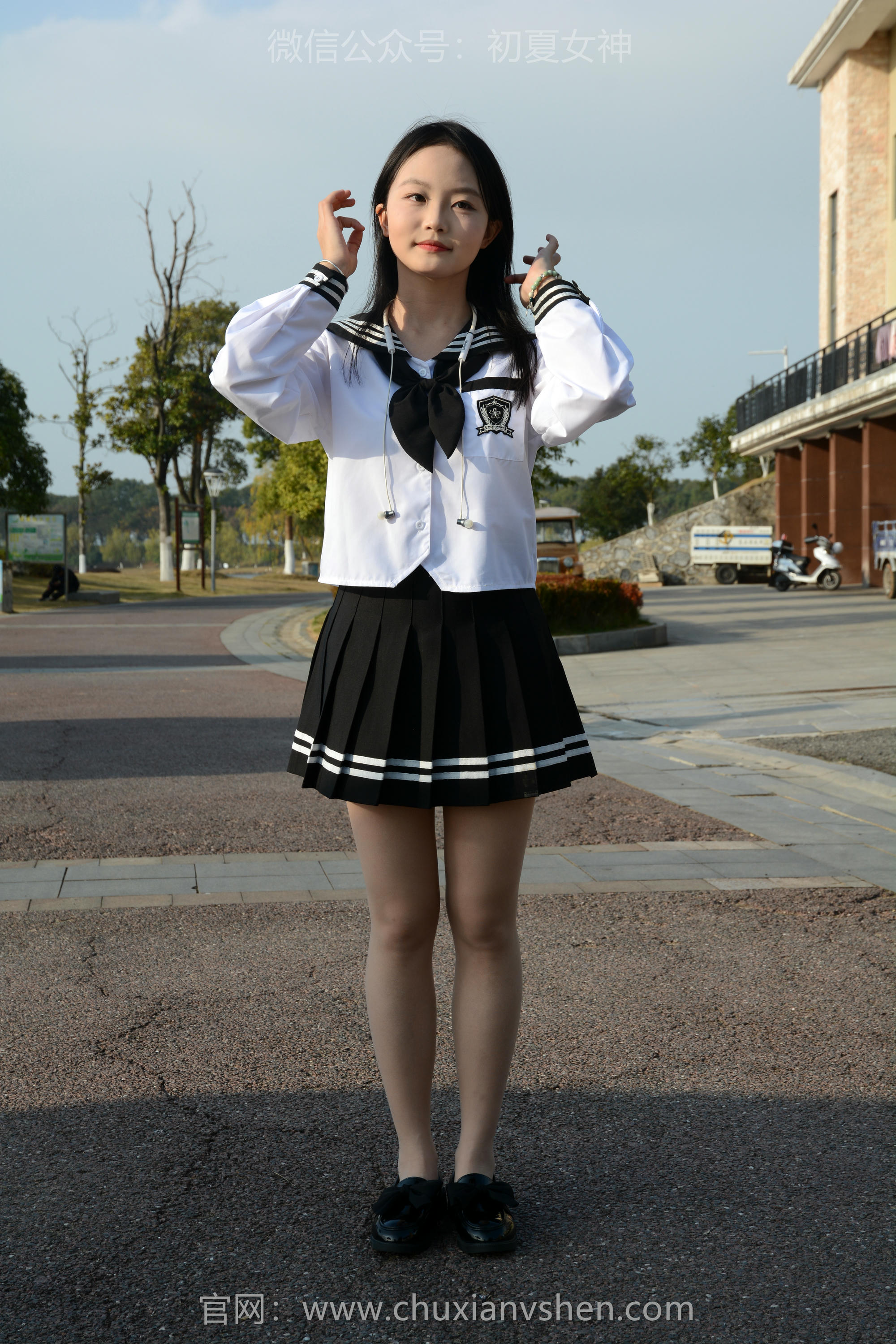 初夏女神 NO.118 双双 晚会训练[140P+2V／4.92GB]_第1集