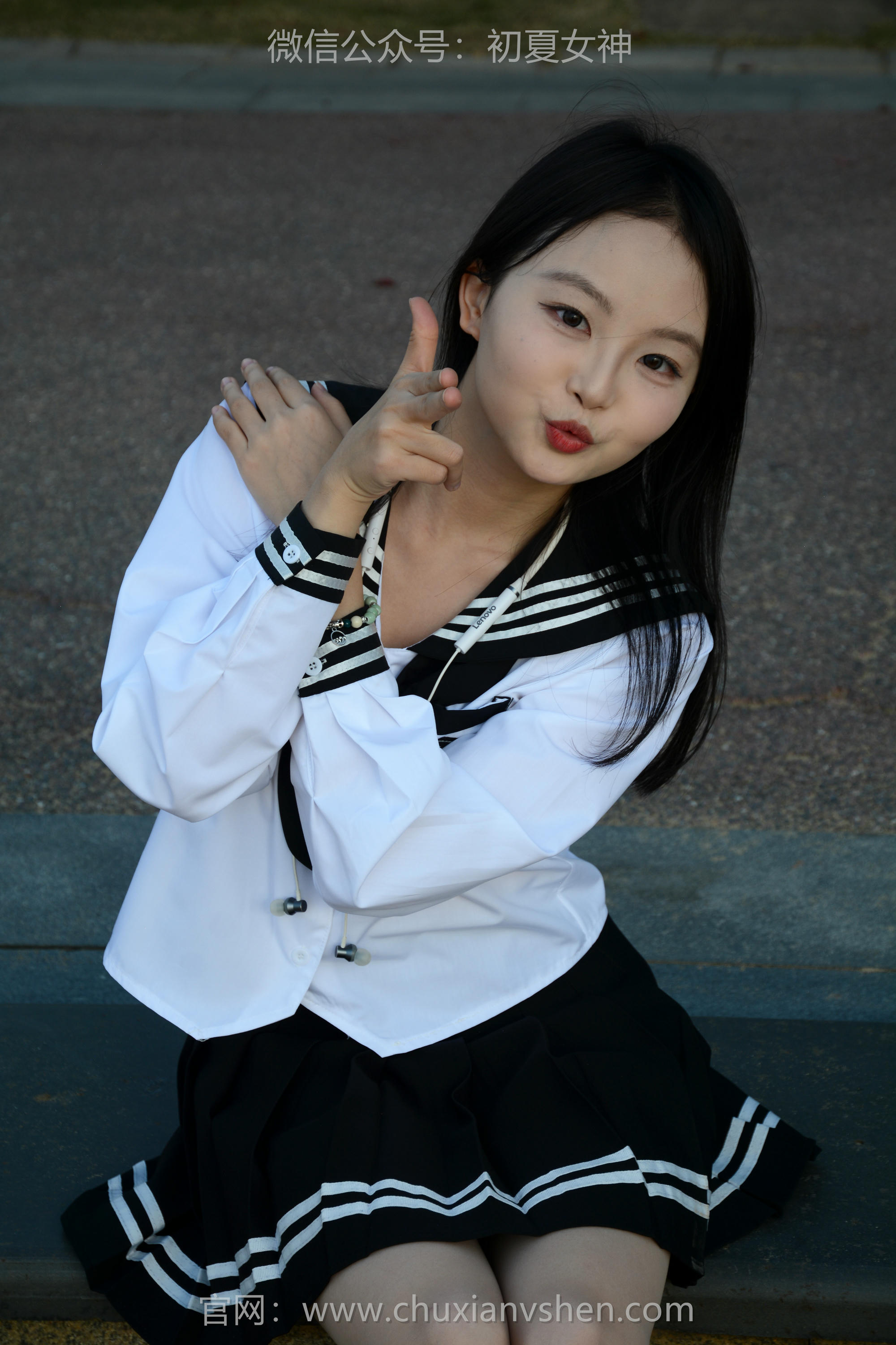 初夏女神 NO.118 双双 晚会训练[140P+2V／4.92GB]_第2集