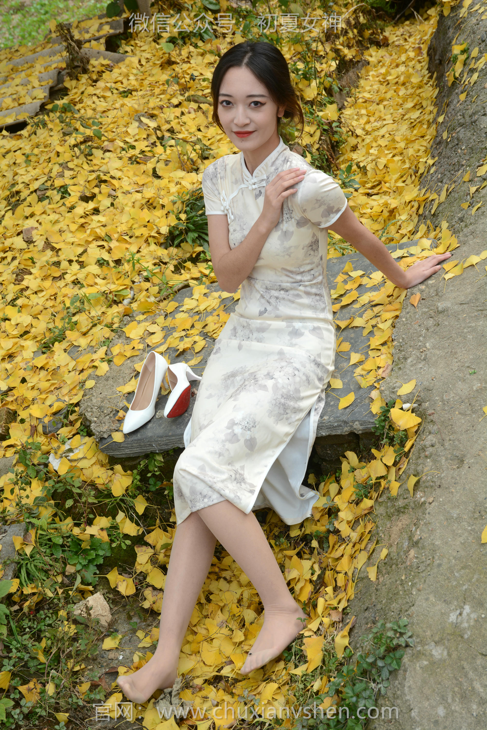 初夏女神 NO.120 依依 寒冬旗袍风[140P+1V／3.27GB]_第3集