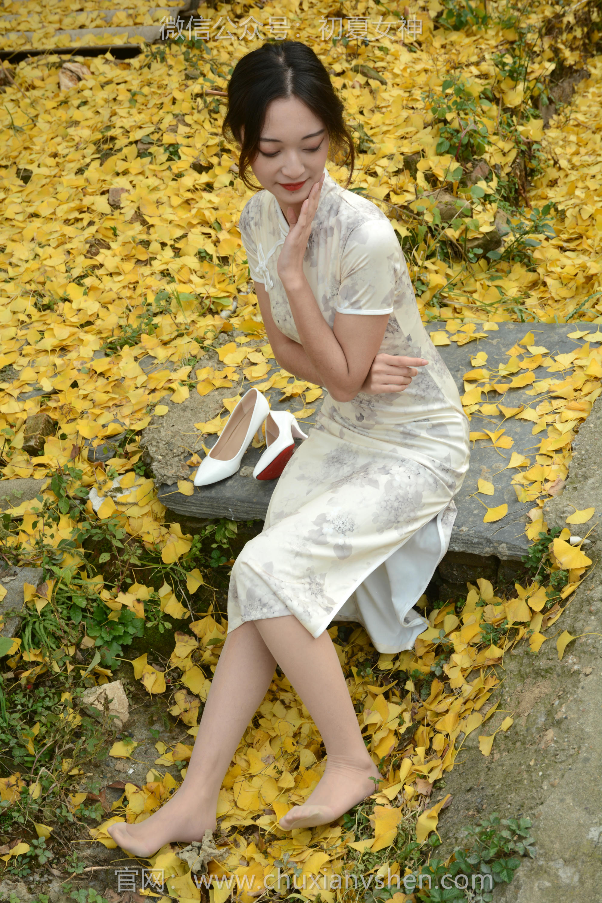 初夏女神 NO.120 依依 寒冬旗袍风[140P+1V／3.27GB]_第3集