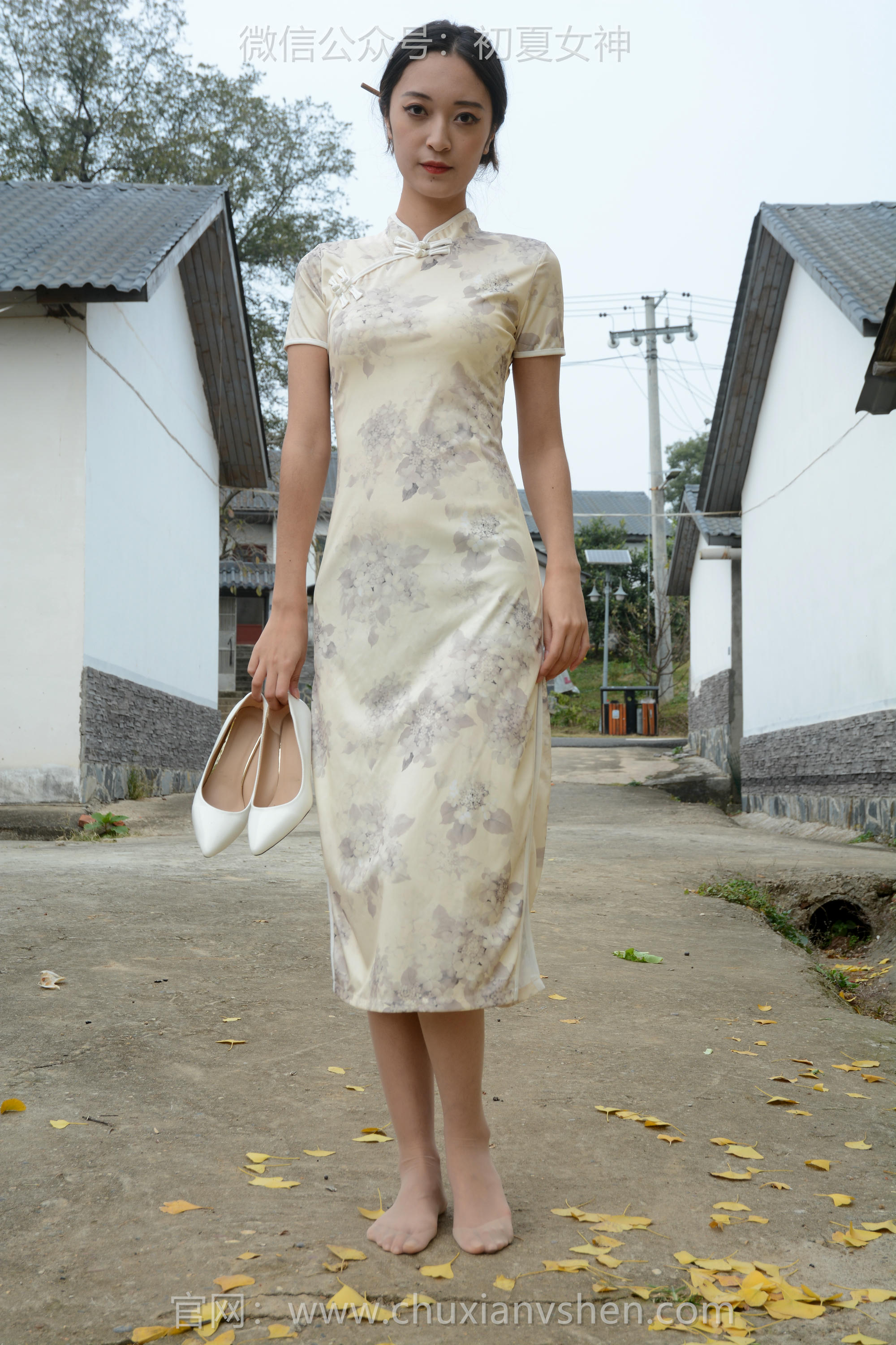 初夏女神 NO.120 依依 寒冬旗袍风[140P+1V／3.27GB]_第5集