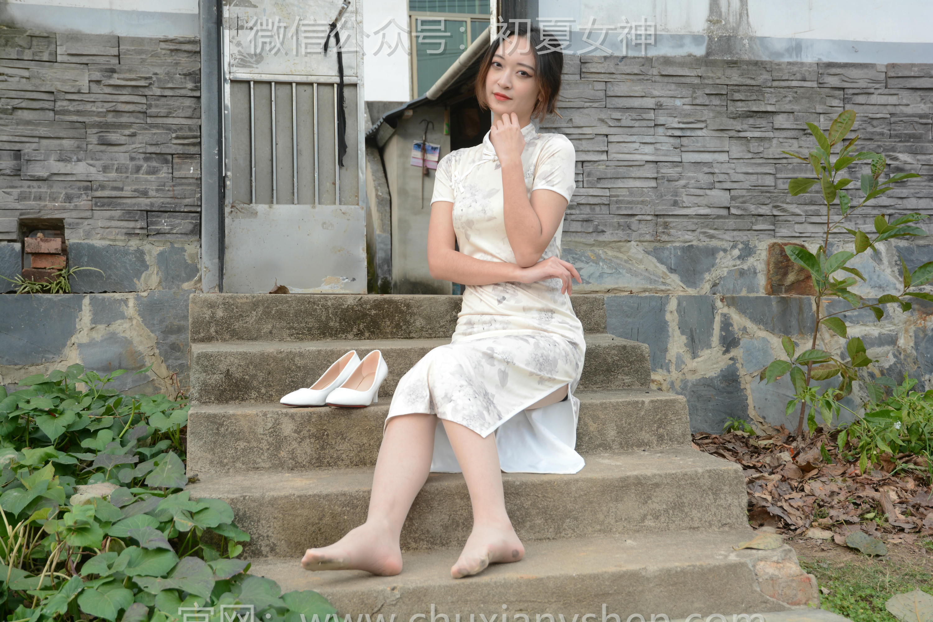 初夏女神 NO.120 依依 寒冬旗袍风[140P+1V／3.27GB]_第5集