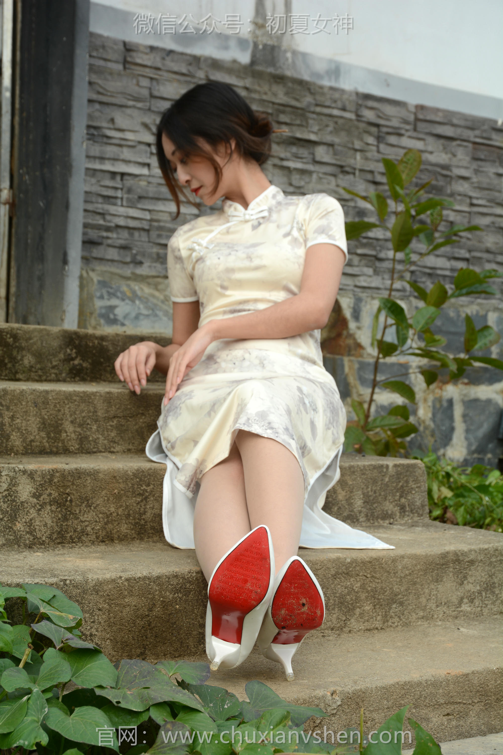 初夏女神 NO.120 依依 寒冬旗袍风[140P+1V／3.27GB]_第5集